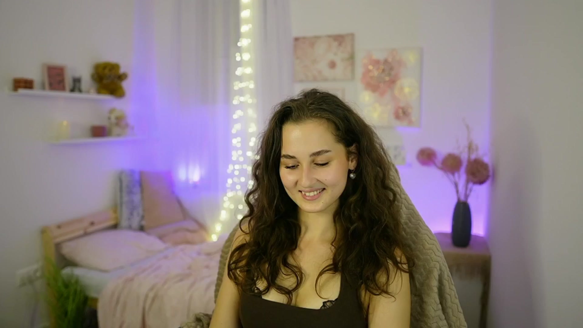 Gallery image thumbnail from Anita_Grey_'s myfreecams stream on, 10/12/2025, 23:22 image 8 of 20