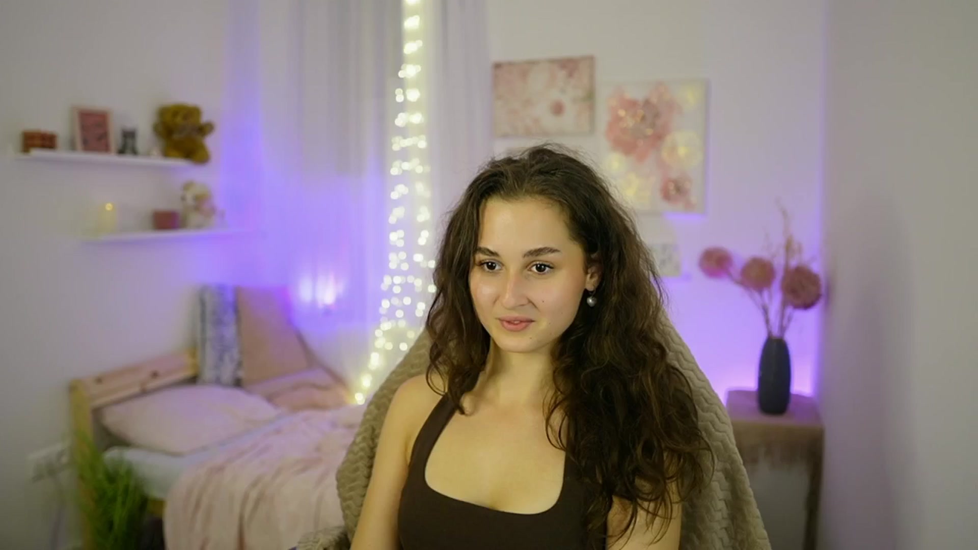 Gallery image thumbnail from Anita_Grey_'s myfreecams stream on, 10/12/2025, 23:22 image 12 of 20