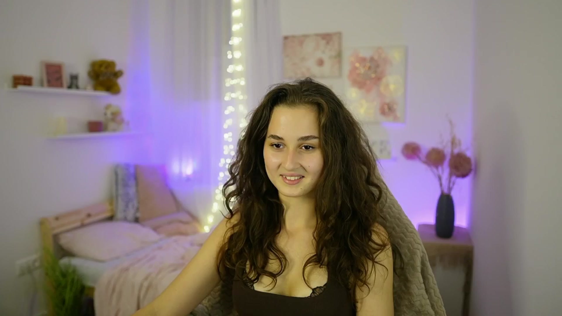 Gallery image thumbnail from Anita_Grey_'s myfreecams stream on, 10/12/2025, 23:22 image 2 of 20