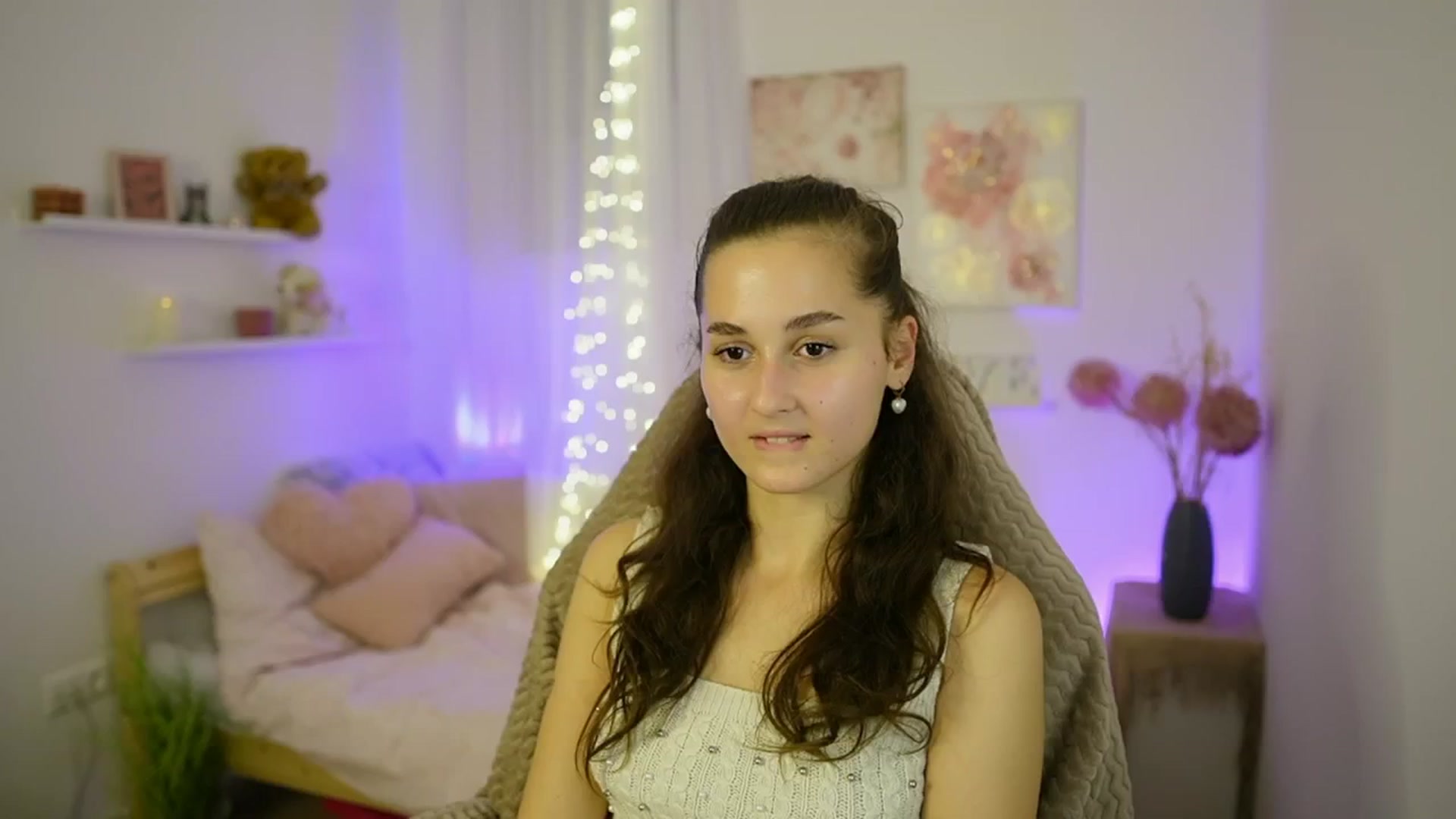 Gallery image thumbnail from Anita_Grey_'s myfreecams stream on, 10/14/2025, 19:50 image 8 of 20