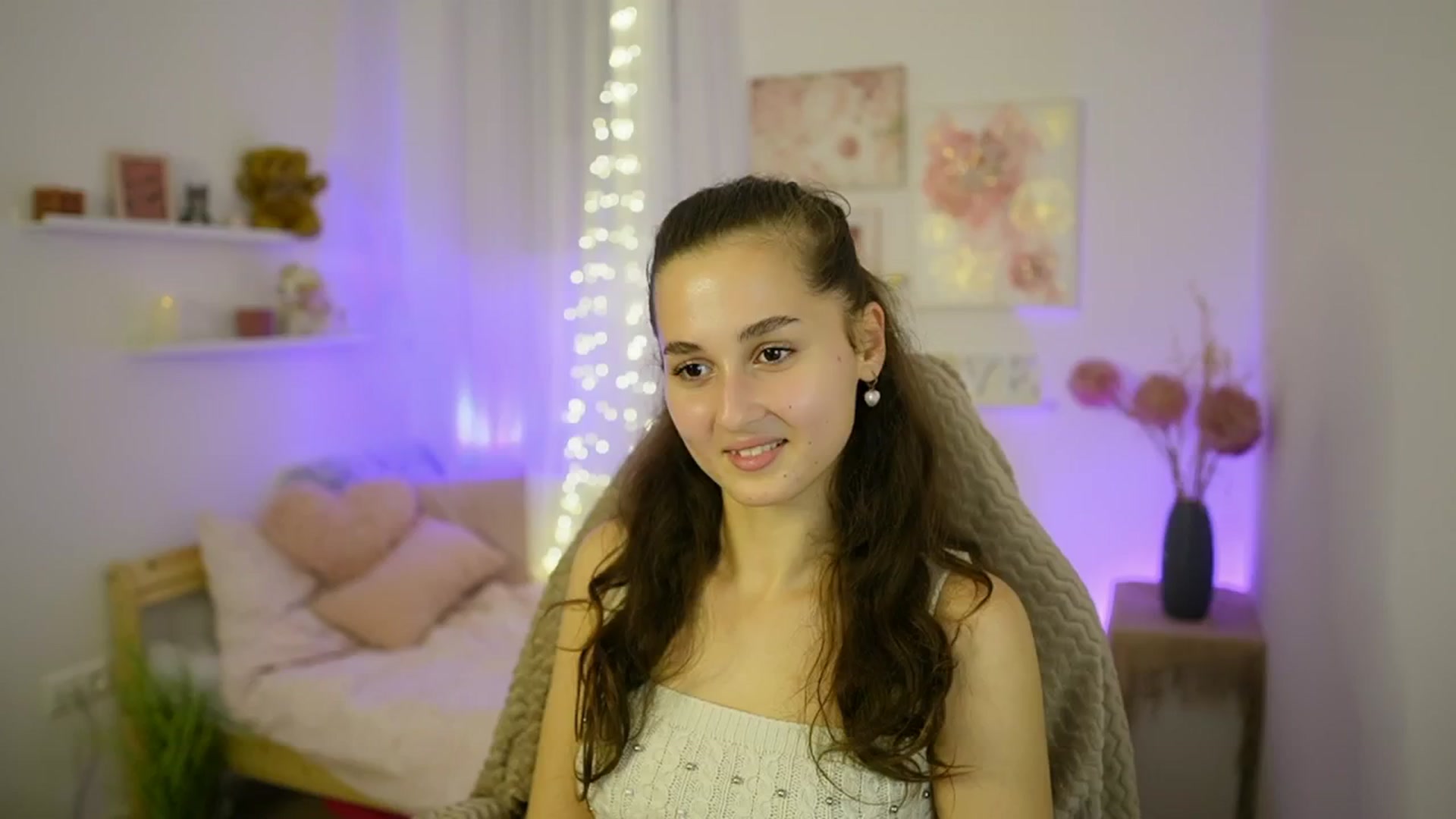Gallery image thumbnail from Anita_Grey_'s myfreecams stream on, 10/14/2025, 19:50 image 7 of 20