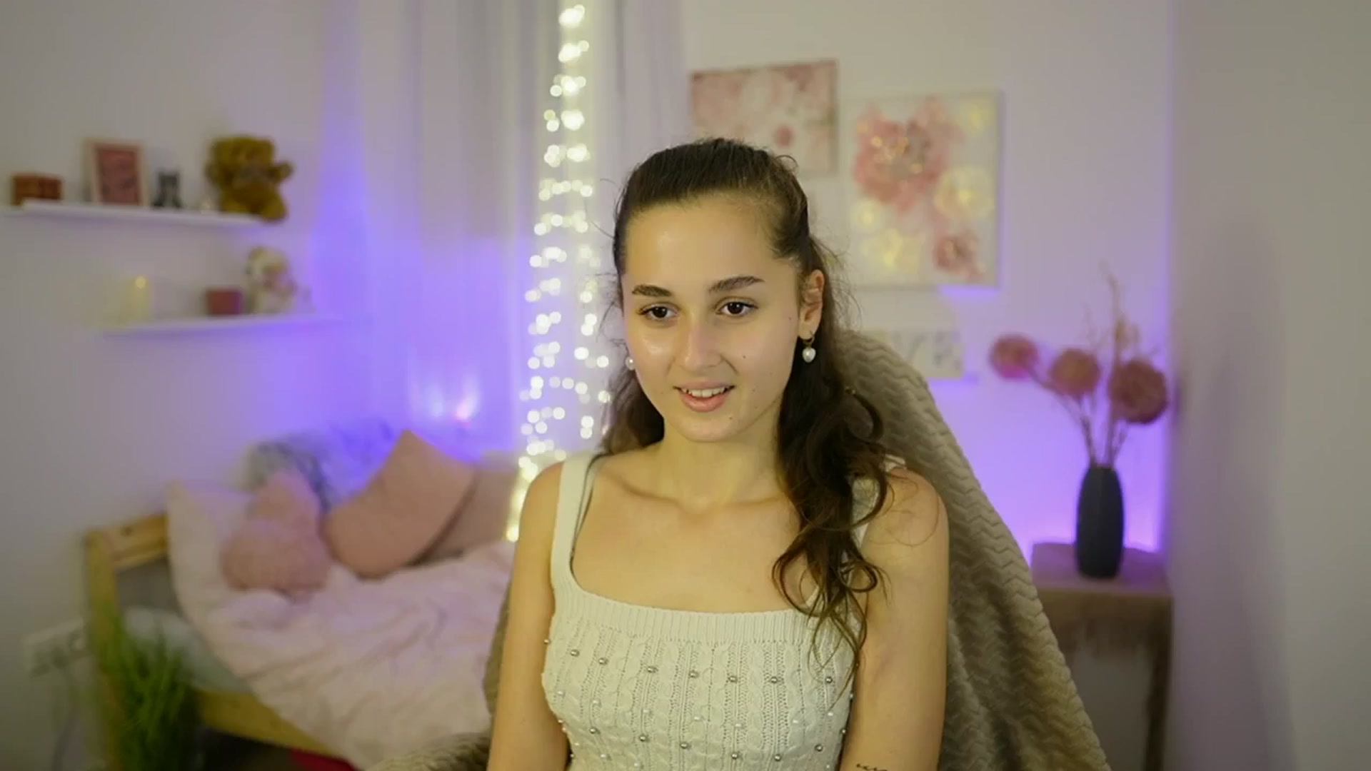 Gallery image thumbnail from Anita_Grey_'s myfreecams stream on, 10/14/2025, 23:17 image 8 of 20