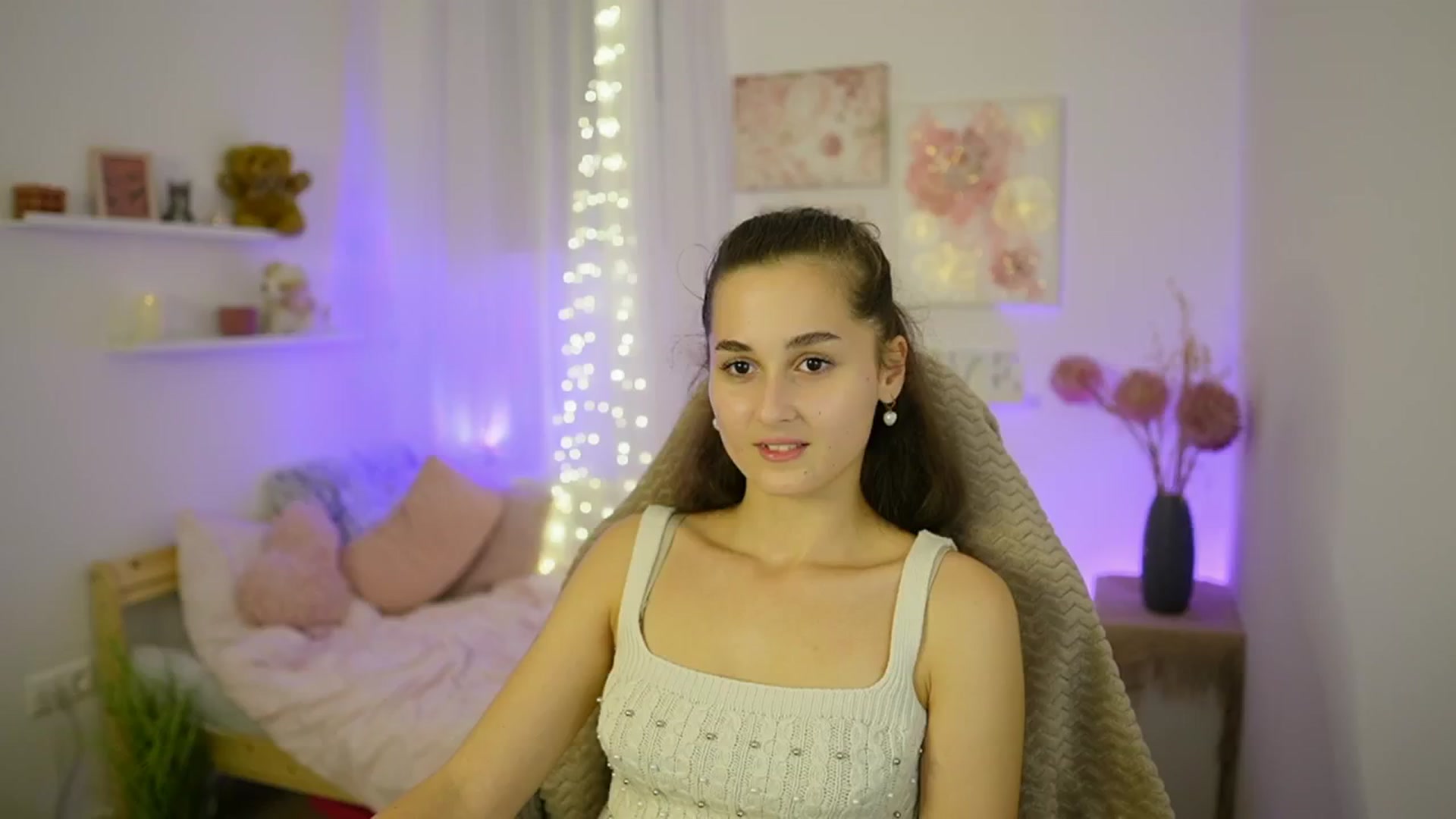 Gallery image thumbnail from Anita_Grey_'s myfreecams stream on, 10/14/2025, 23:17 image 17 of 20