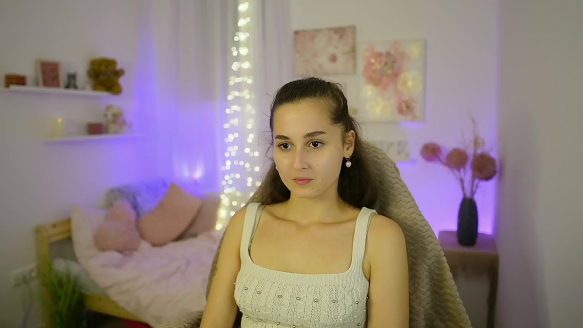 Gallery image thumbnail from Anita_Grey_'s myfreecams stream on, 10/14/2025, 23:17 image 14 of 20