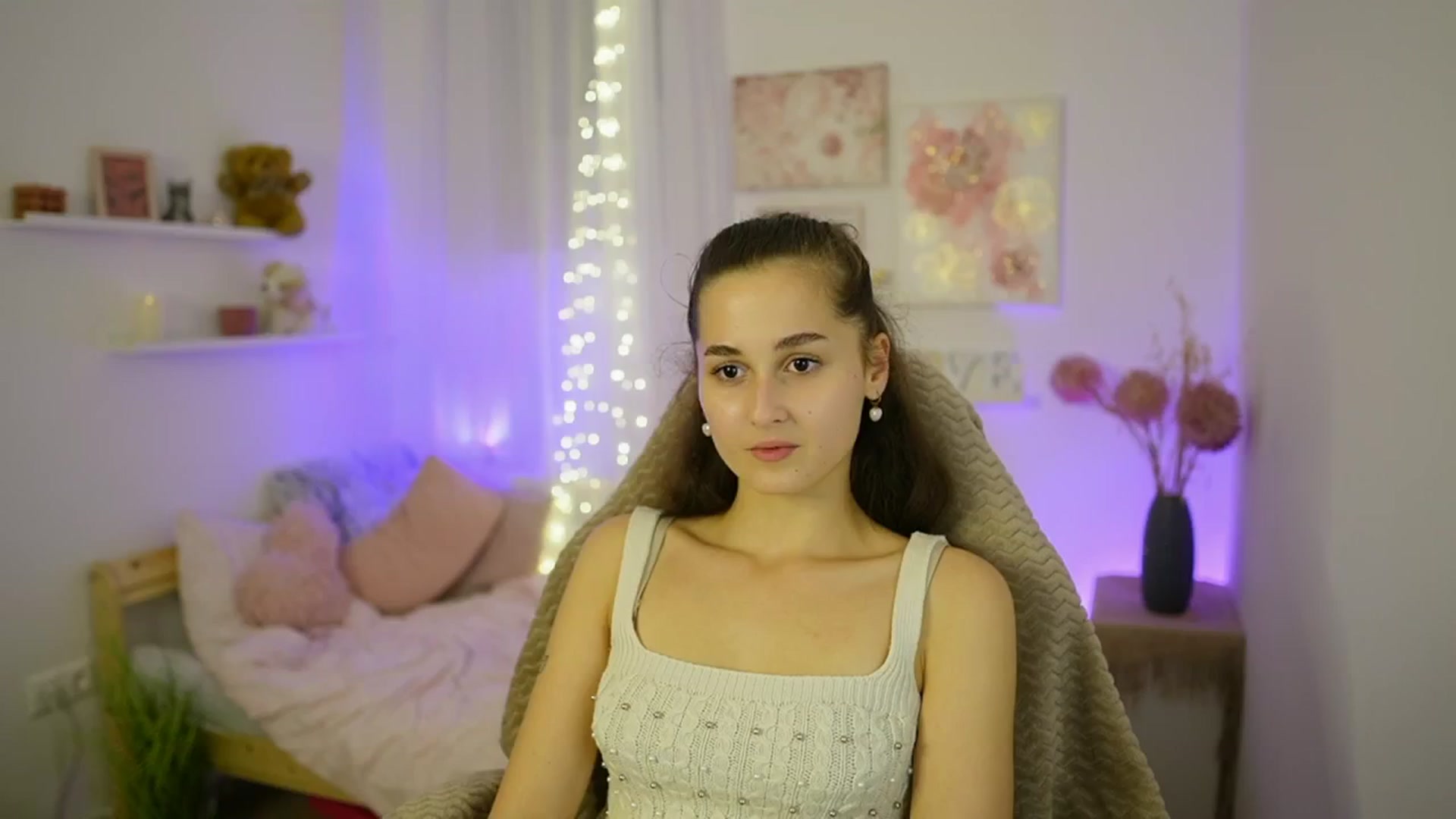 Gallery image thumbnail from Anita_Grey_'s myfreecams stream on, 10/14/2025, 23:17 image 20 of 20