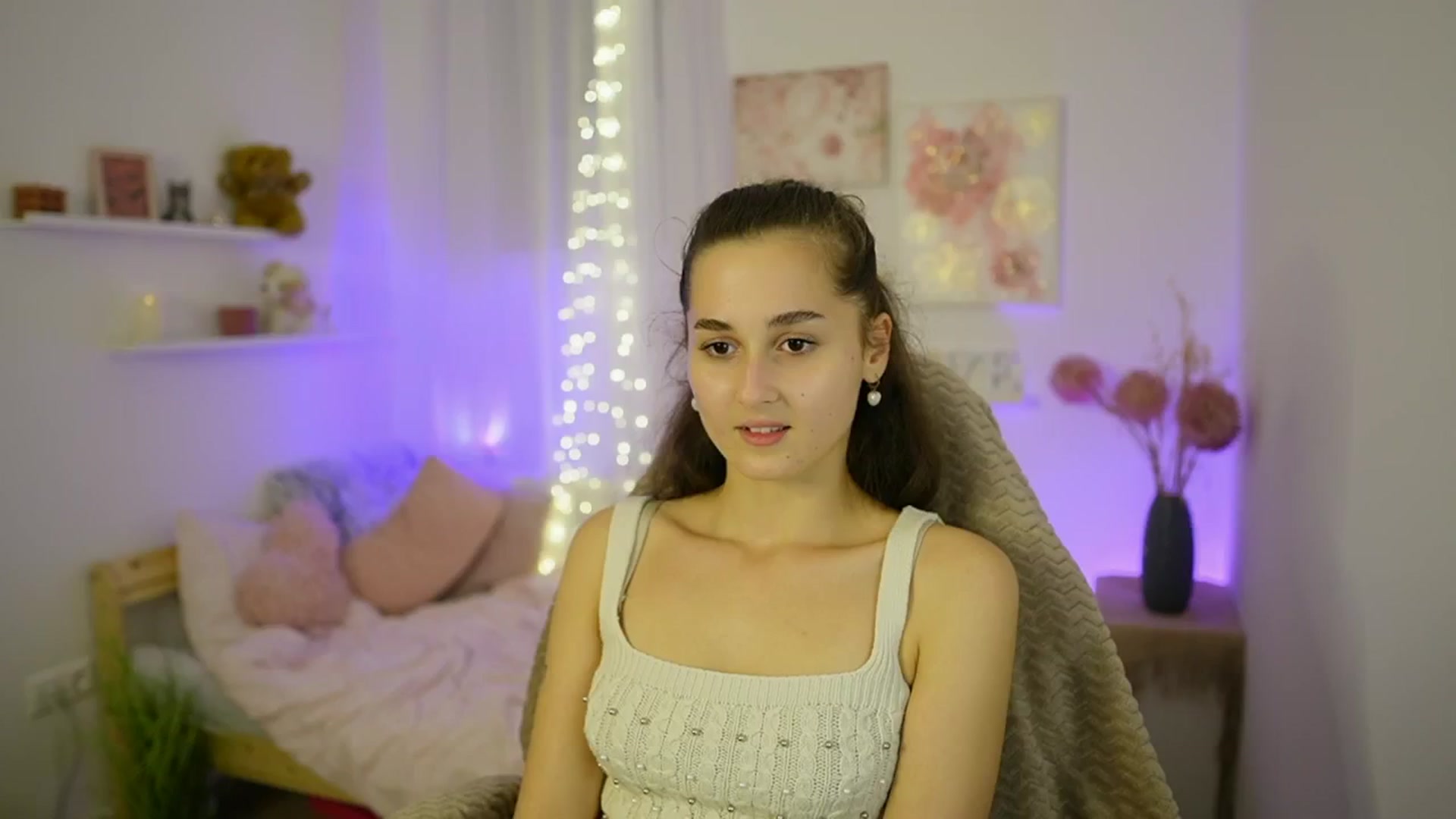 Gallery image thumbnail from Anita_Grey_'s myfreecams stream on, 10/14/2025, 23:17 image 12 of 20
