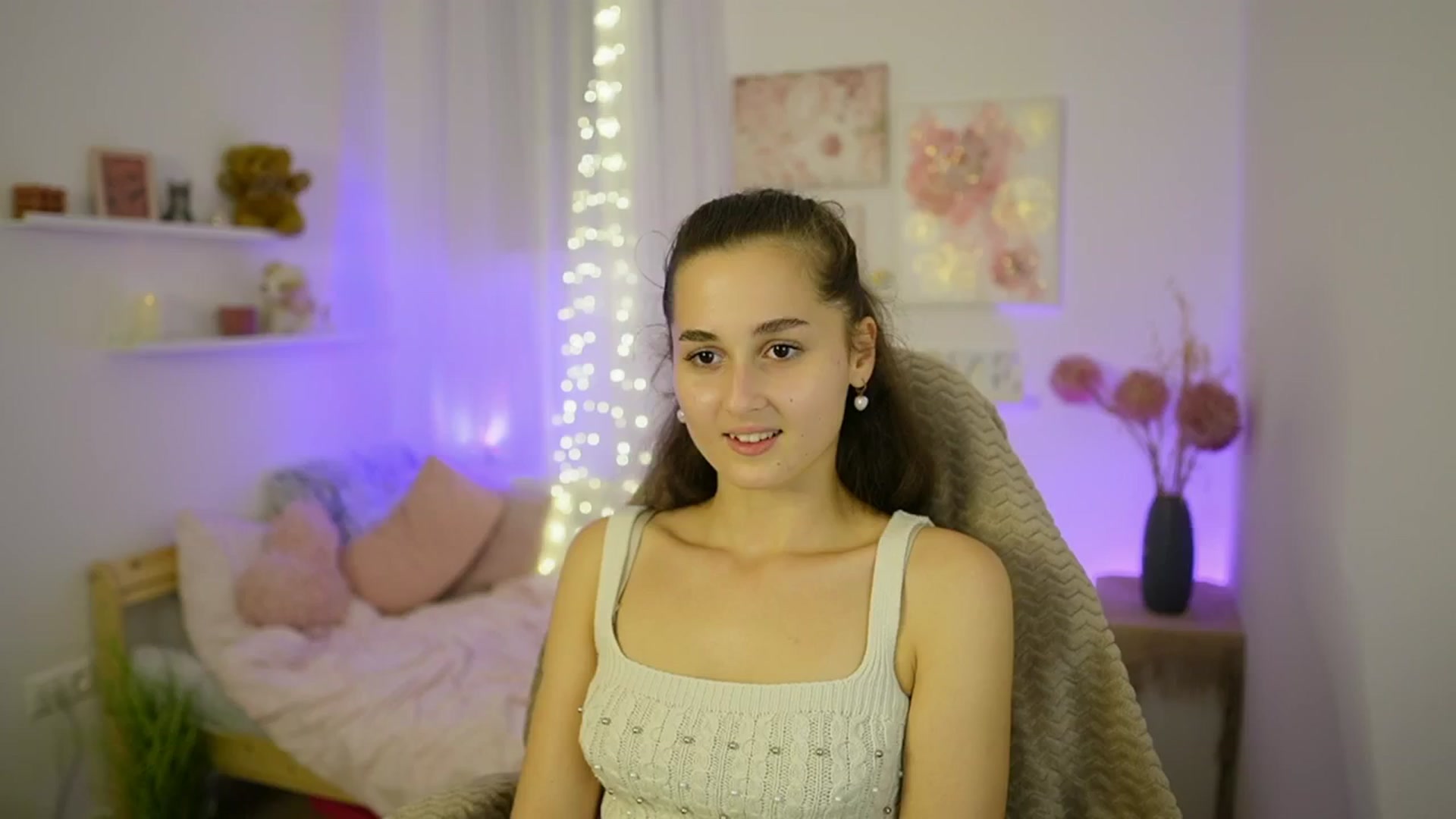 Gallery image thumbnail from Anita_Grey_'s myfreecams stream on, 10/14/2025, 23:17 image 13 of 20