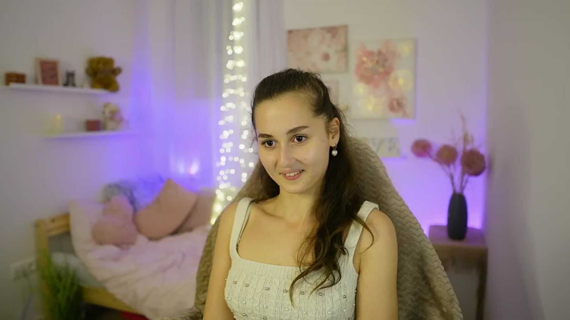 Gallery image thumbnail from Anita_Grey_'s myfreecams stream on, 10/14/2025, 23:17 image 1 of 20