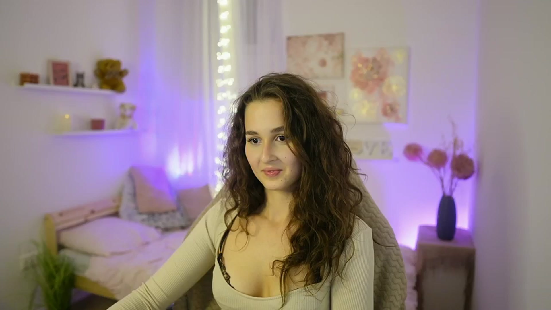 Gallery image thumbnail from Anita_Grey_'s myfreecams stream on, 10/17/2025, 21:50 image 19 of 20