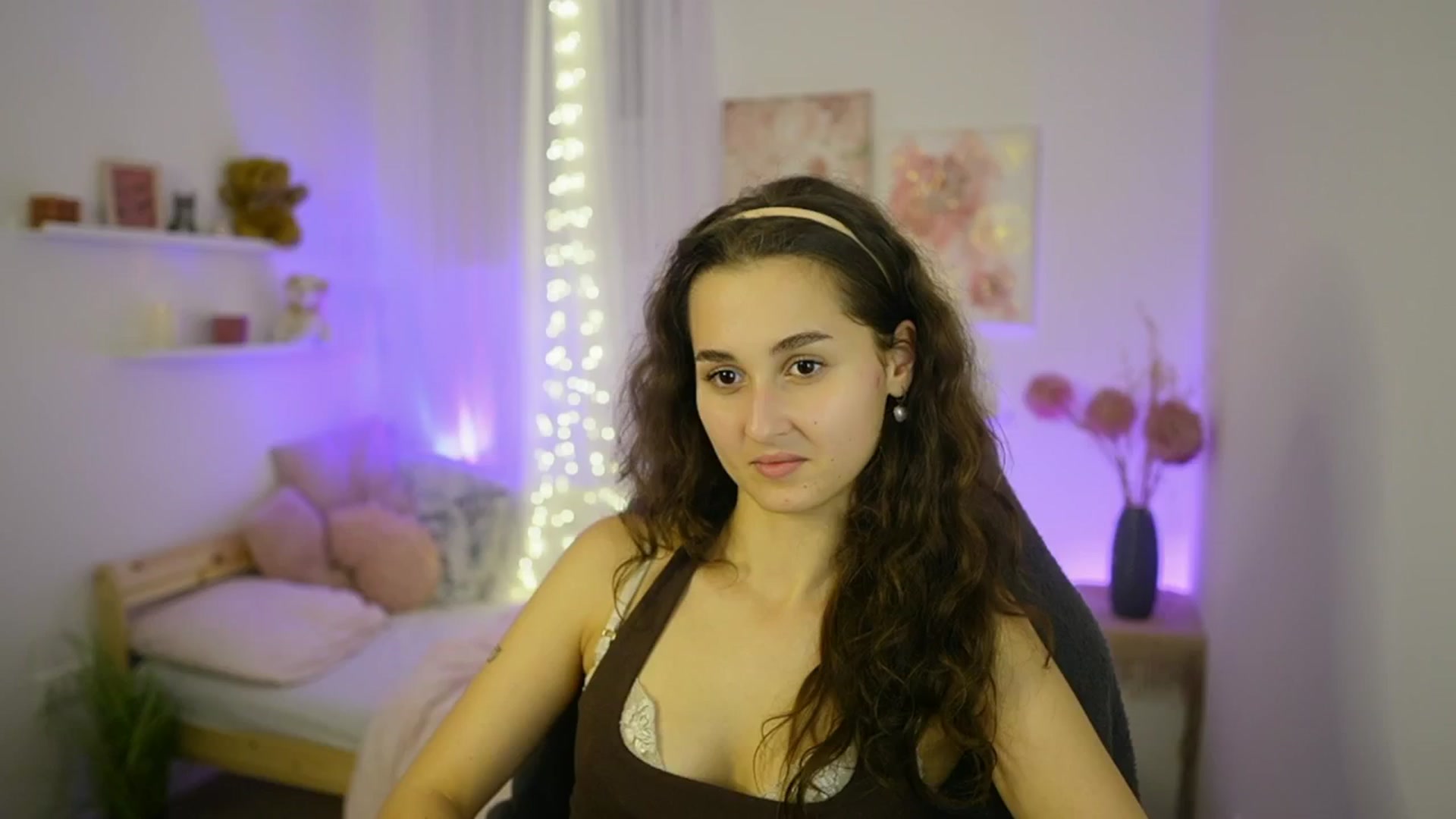 Gallery image thumbnail from Anita_Grey_'s myfreecams stream on, 10/18/2025, 23:40 image 20 of 20