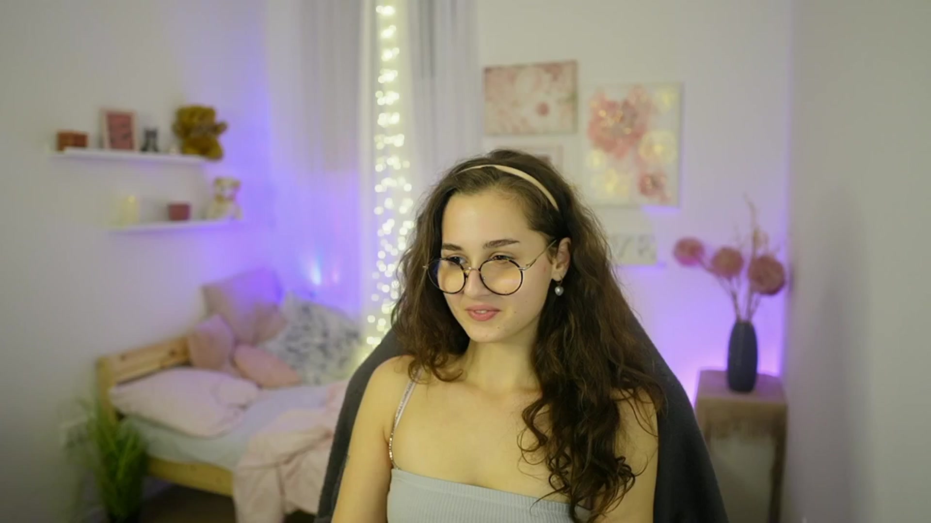 Gallery image thumbnail from Anita_Grey_'s myfreecams stream on, 10/19/2025, 21:29 image 7 of 20