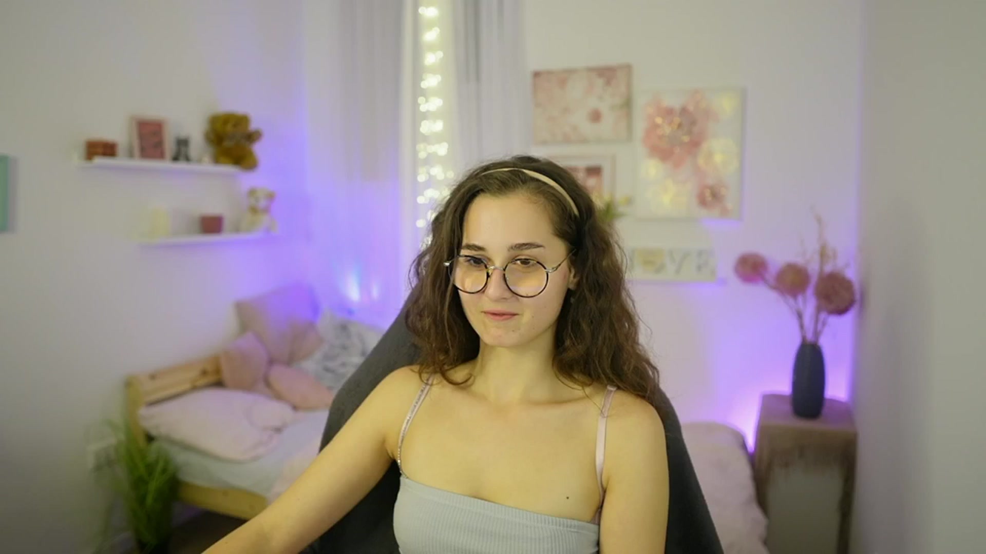 Gallery image thumbnail from Anita_Grey_'s myfreecams stream on, 10/19/2025, 21:29 image 19 of 20