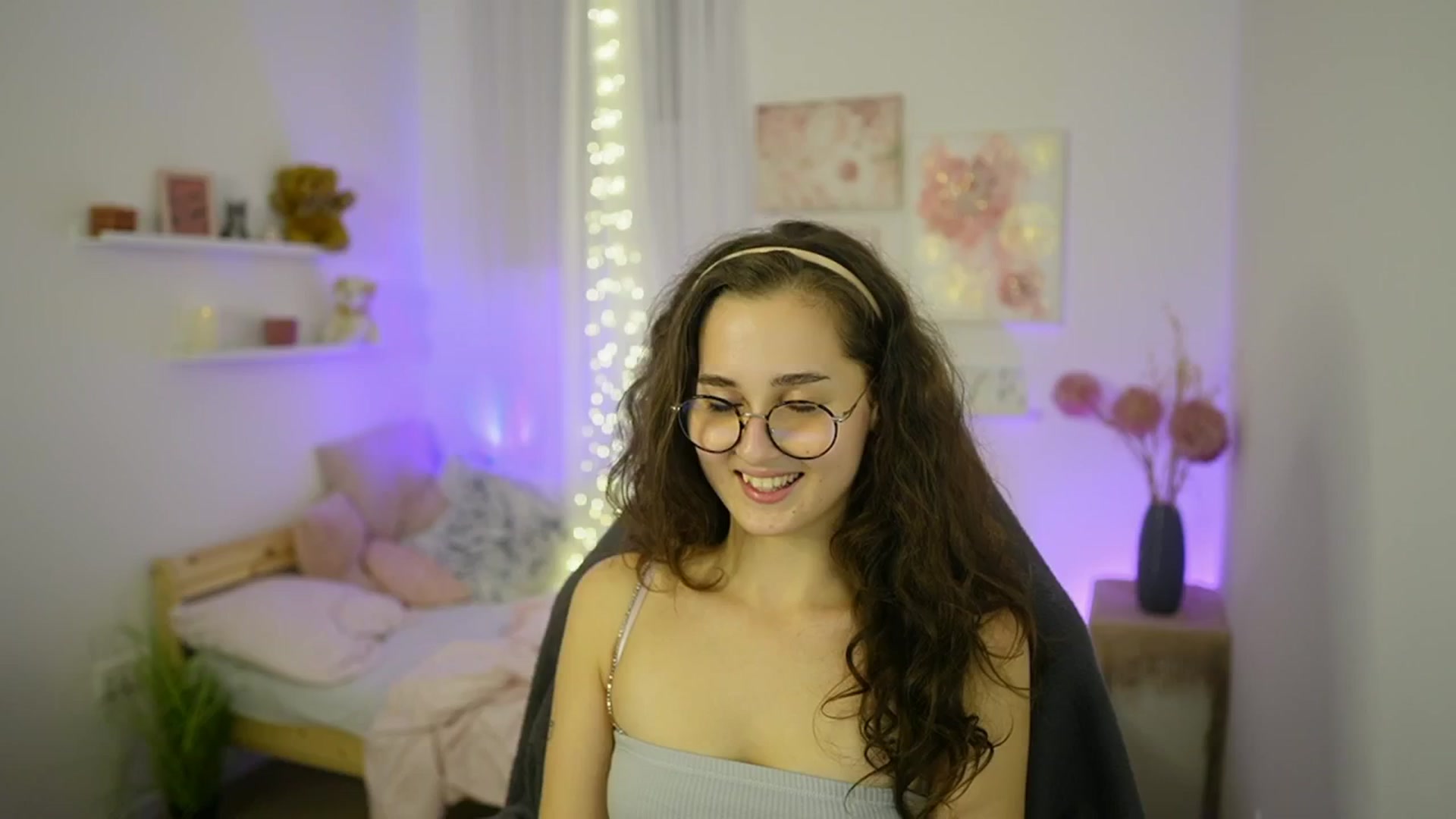 Gallery image thumbnail from Anita_Grey_'s myfreecams stream on, 10/19/2025, 21:29 image 1 of 20