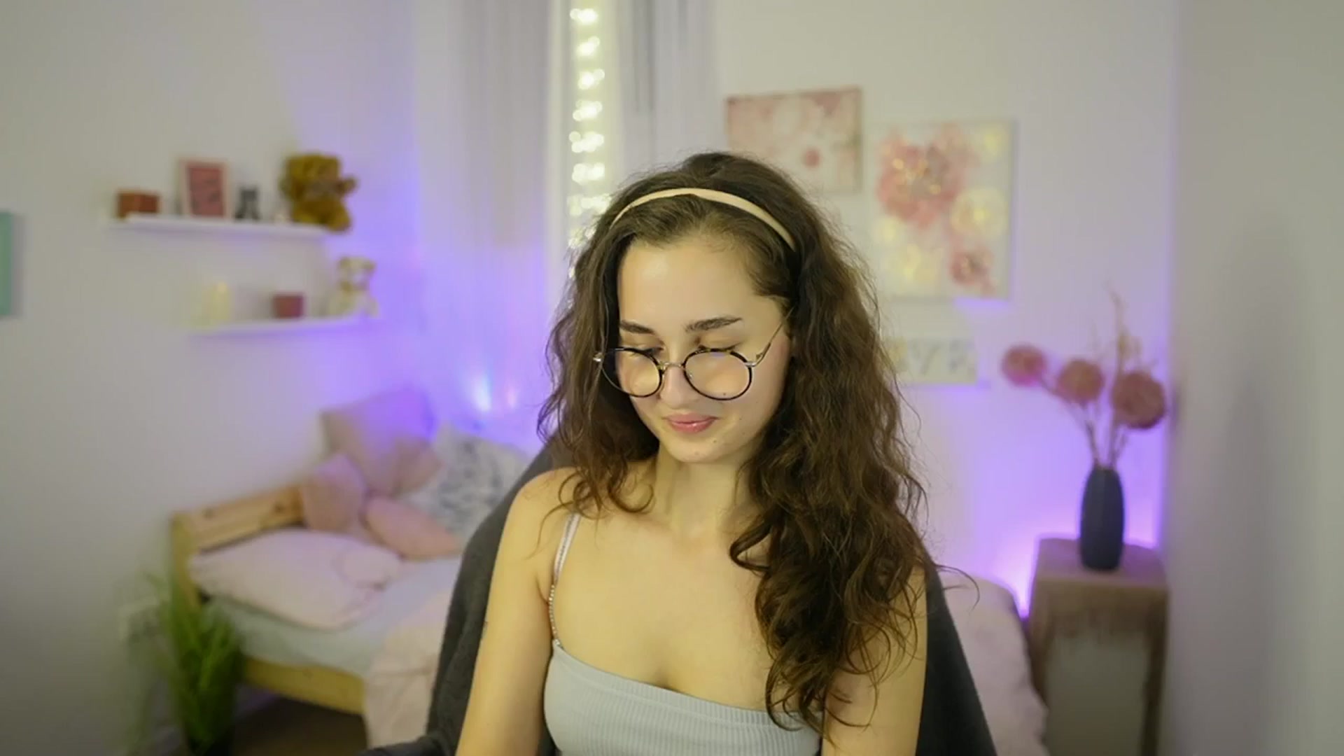 Gallery image thumbnail from Anita_Grey_'s myfreecams stream on, 10/19/2025, 21:29 image 11 of 20