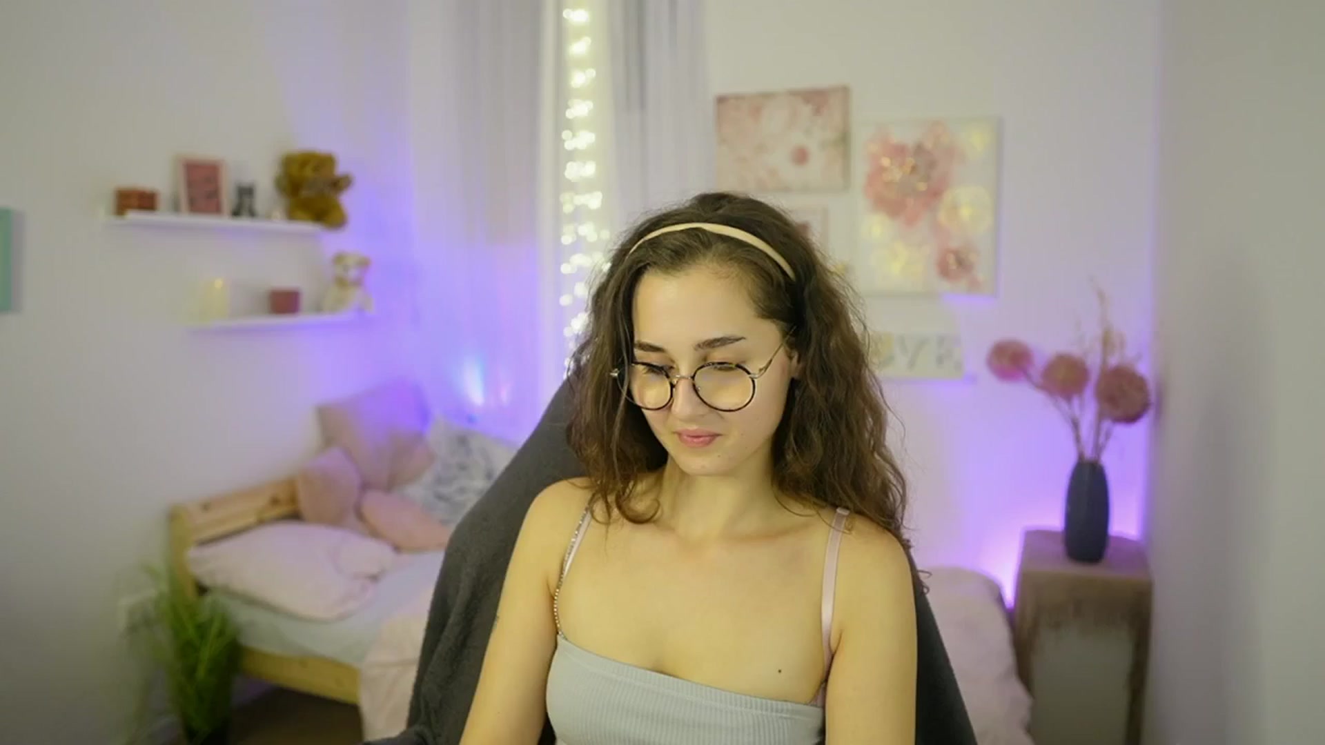 Gallery image thumbnail from Anita_Grey_'s myfreecams stream on, 10/19/2025, 21:29 image 16 of 20