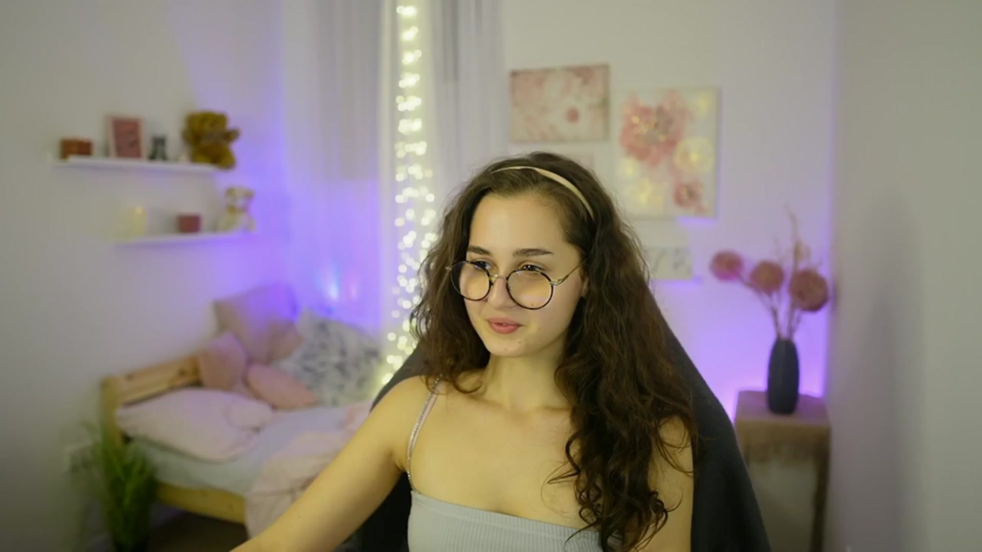 Gallery image thumbnail from Anita_Grey_'s myfreecams stream on, 10/19/2025, 21:29 image 2 of 20