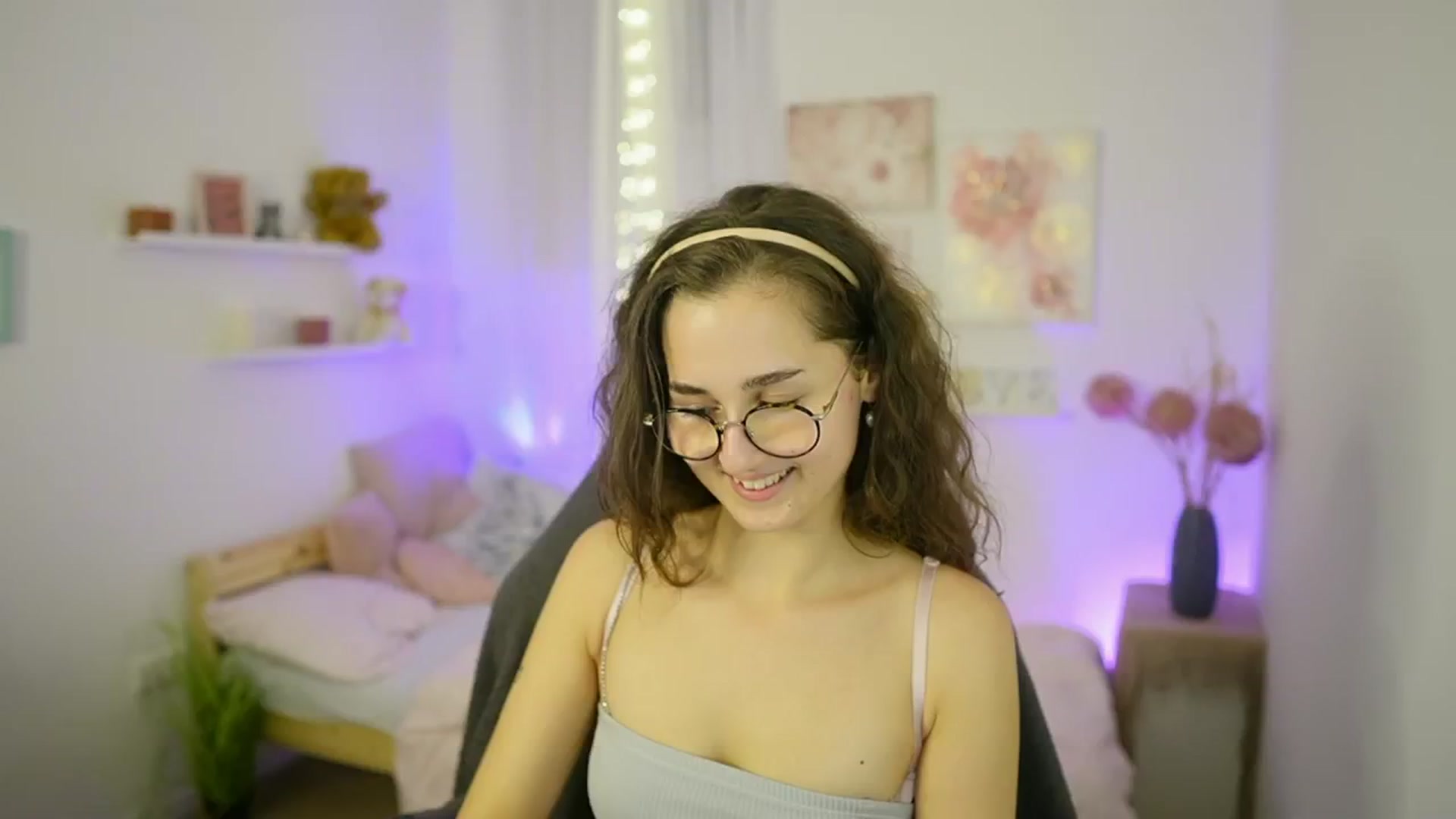 Gallery image thumbnail from Anita_Grey_'s myfreecams stream on, 10/19/2025, 21:29 image 14 of 20