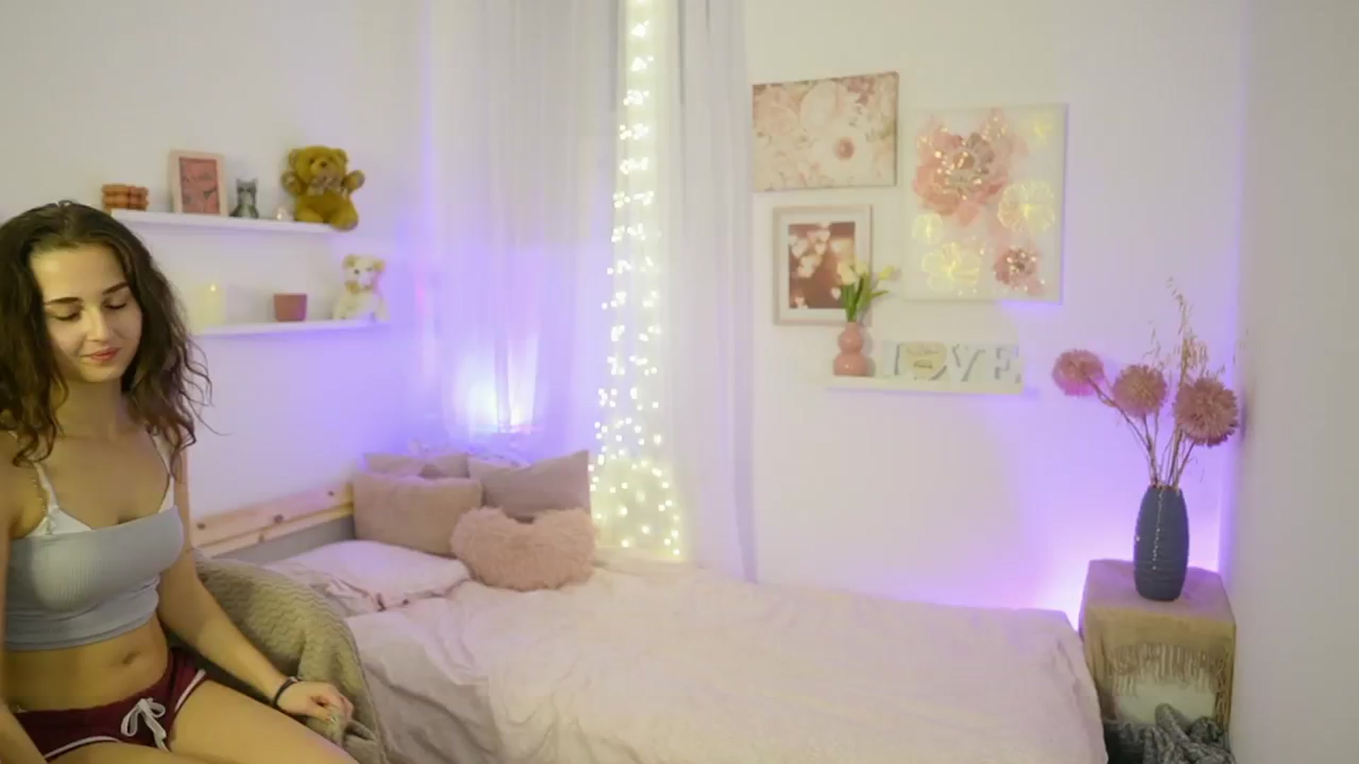 Gallery image thumbnail from Anita_Grey_'s myfreecams stream on, 10/21/2025, 19:28 image 5 of 20