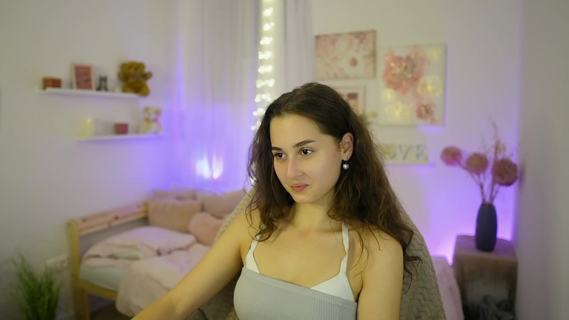Gallery image thumbnail from Anita_Grey_'s myfreecams stream on, 10/21/2025, 19:28 image 8 of 20