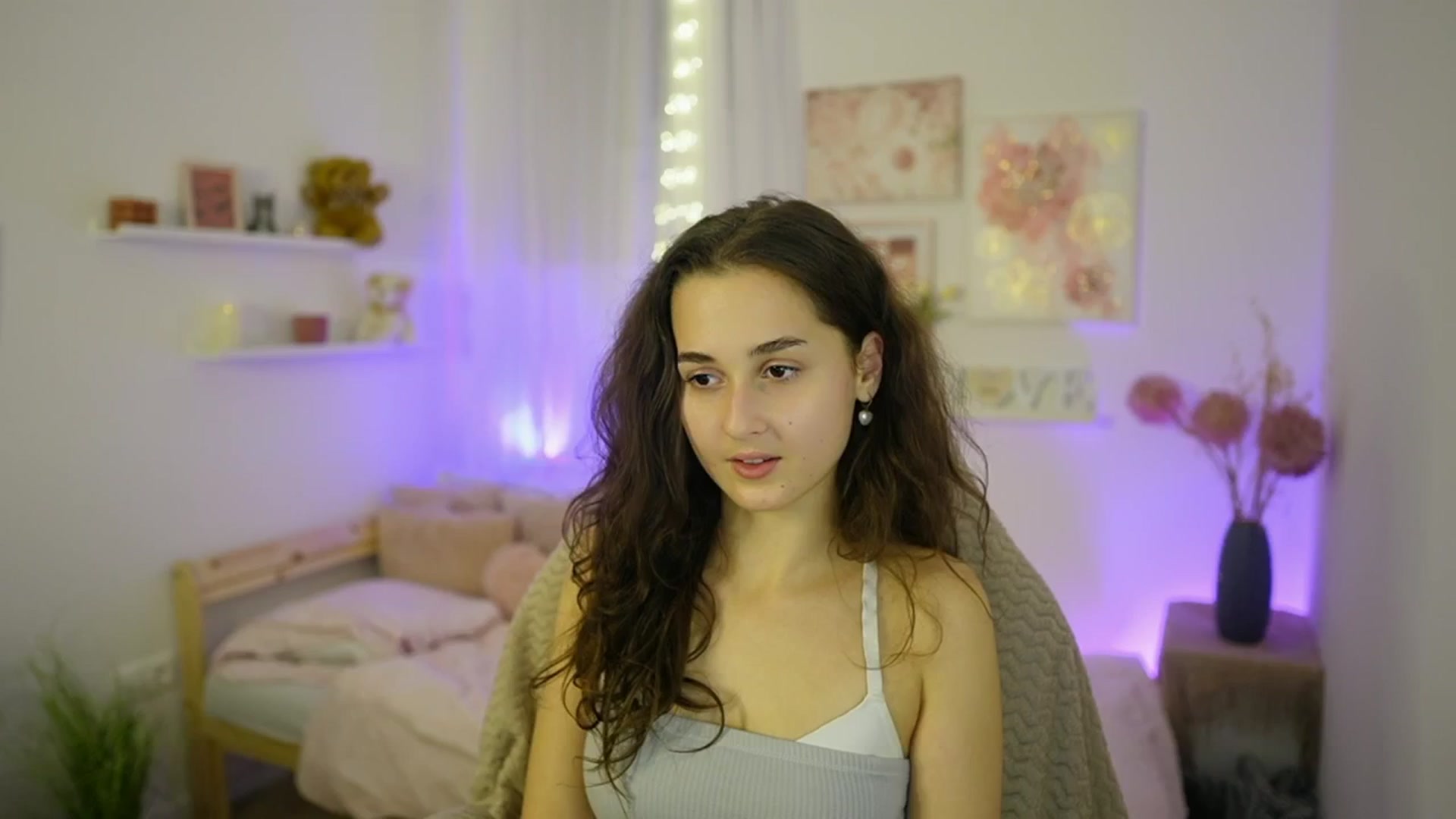 Gallery image thumbnail from Anita_Grey_'s myfreecams stream on, 10/21/2025, 19:28 image 17 of 20