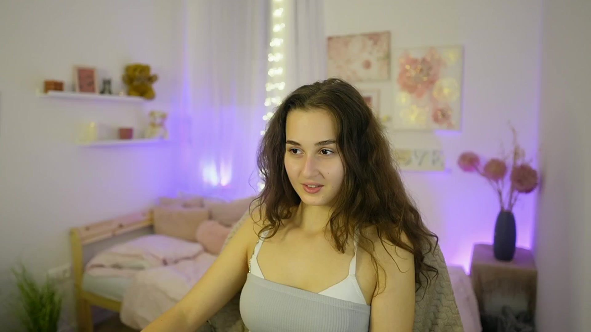 Gallery image thumbnail from Anita_Grey_'s myfreecams stream on, 10/21/2025, 19:28 image 6 of 20