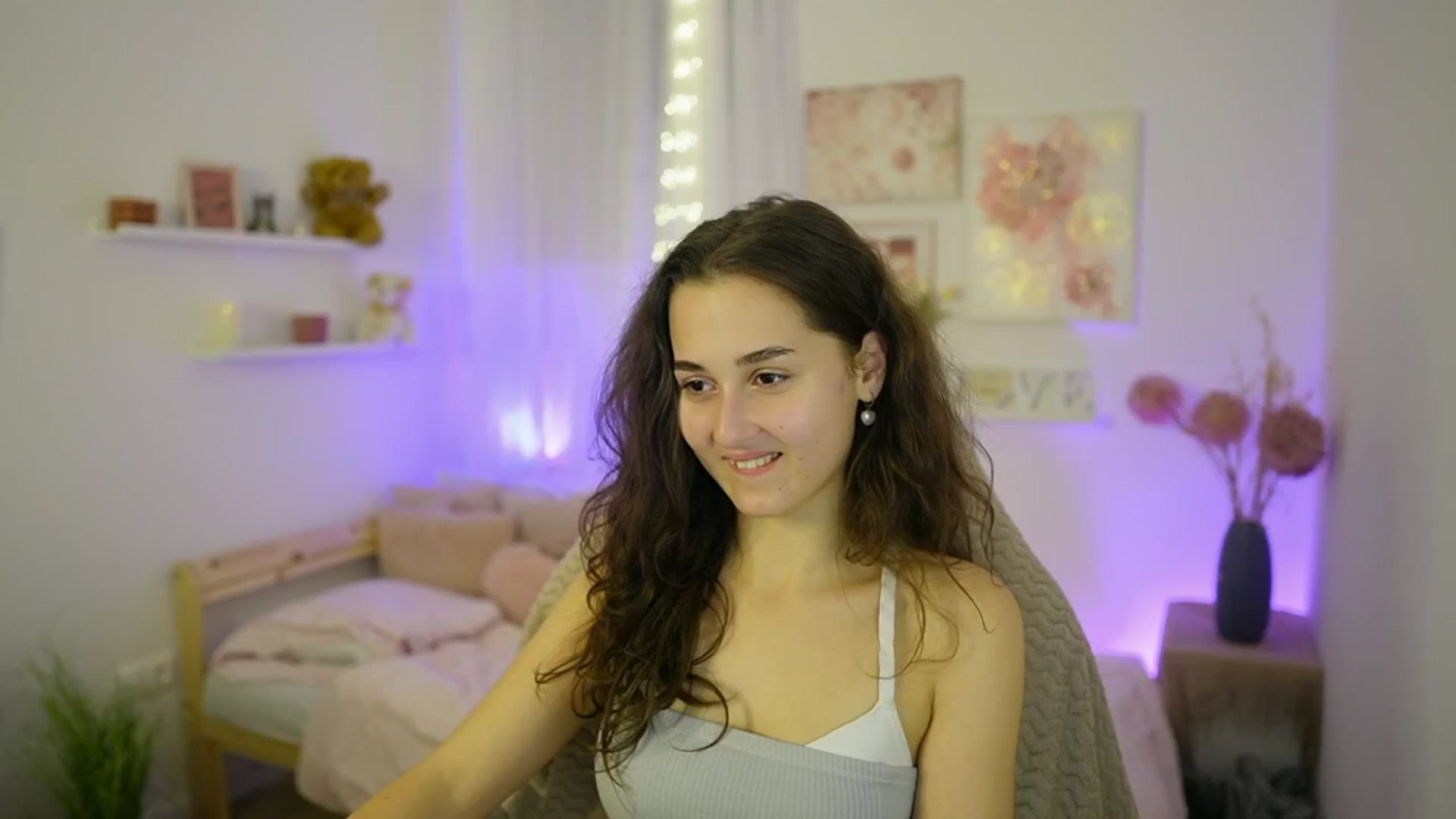 Gallery image thumbnail from Anita_Grey_'s myfreecams stream on, 10/21/2025, 19:28 image 19 of 20