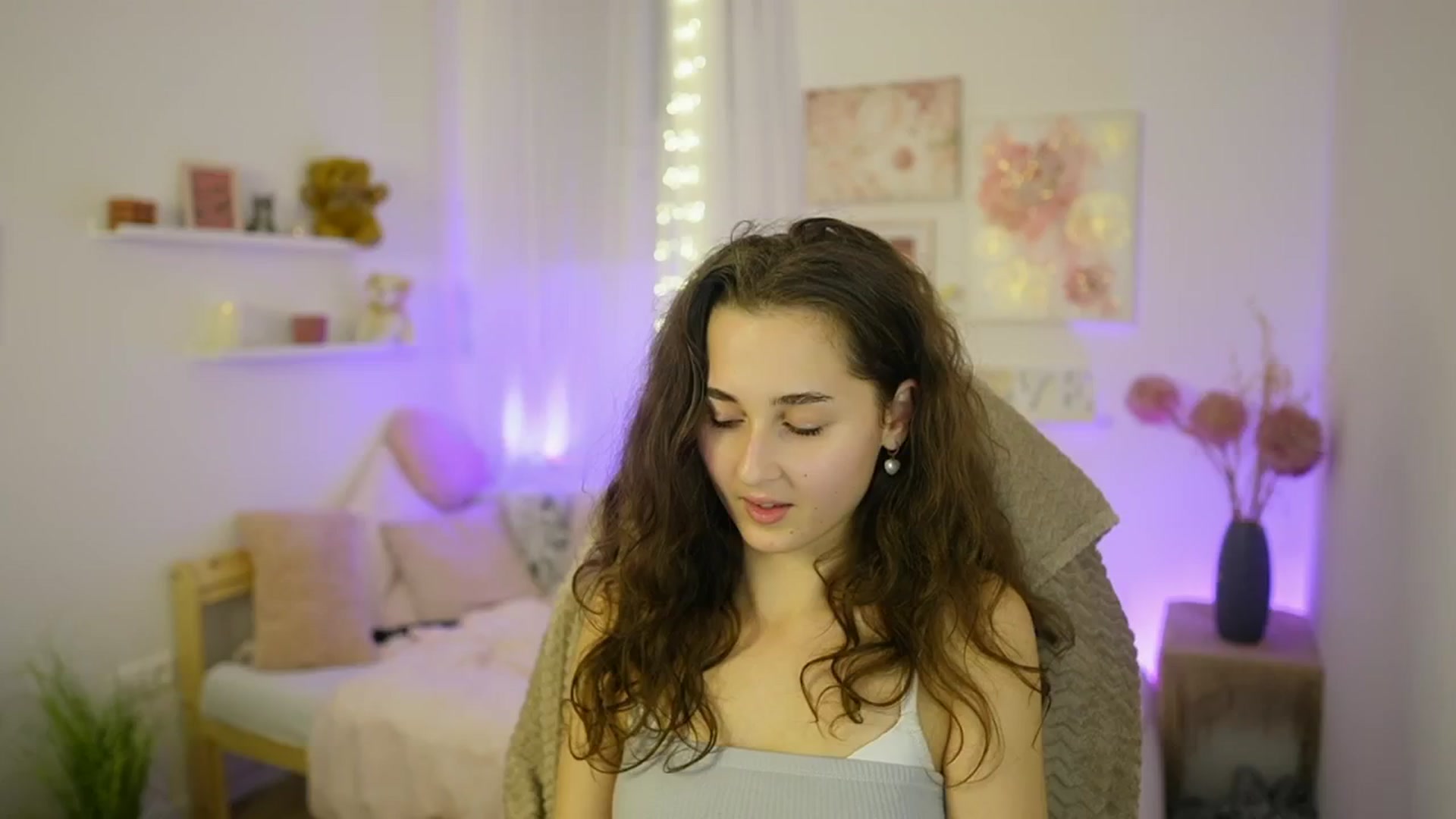 Gallery image thumbnail from Anita_Grey_'s myfreecams stream on, 10/21/2025, 21:12 image 14 of 20