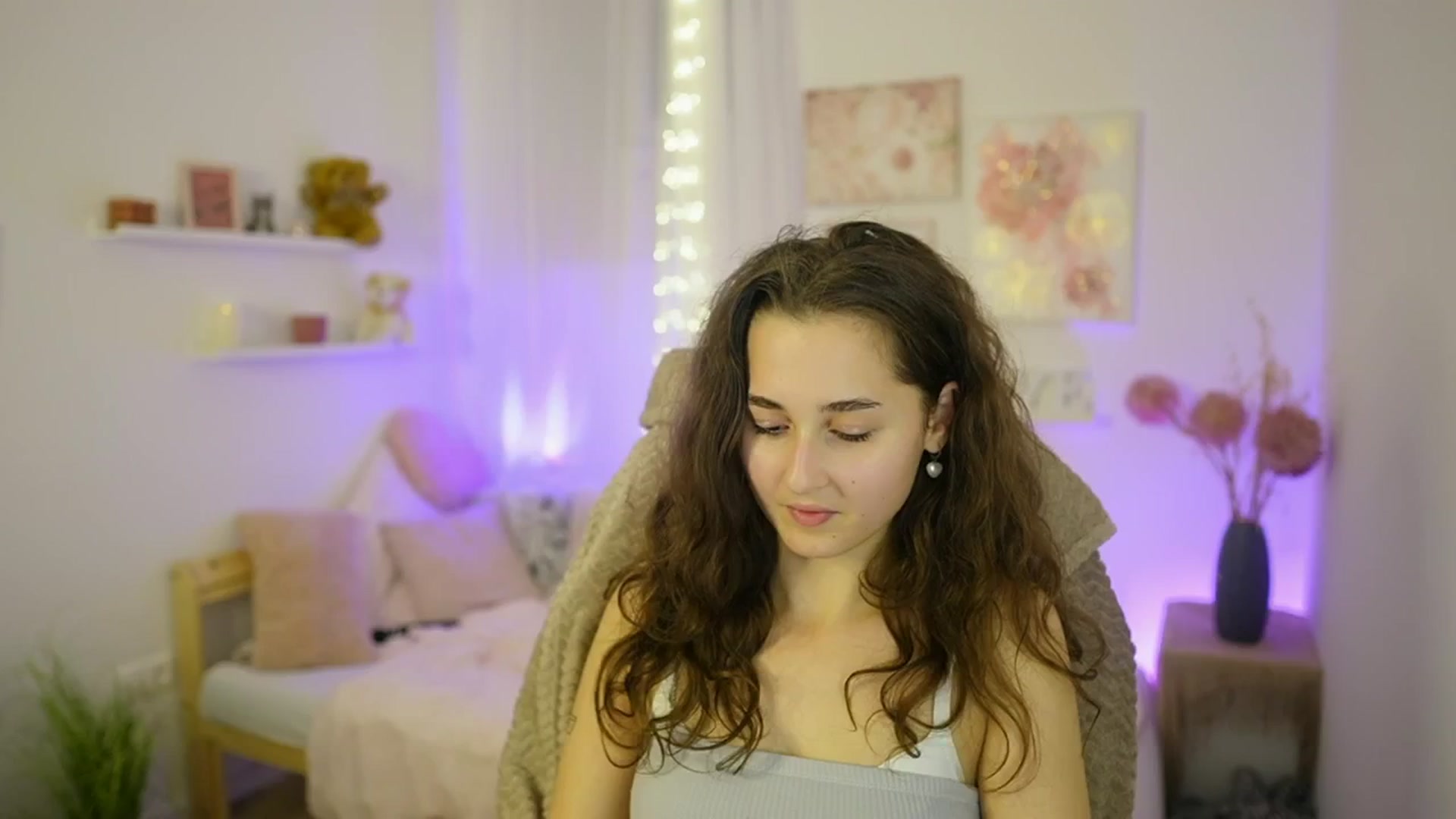 Gallery image thumbnail from Anita_Grey_'s myfreecams stream on, 10/21/2025, 21:12 image 20 of 20