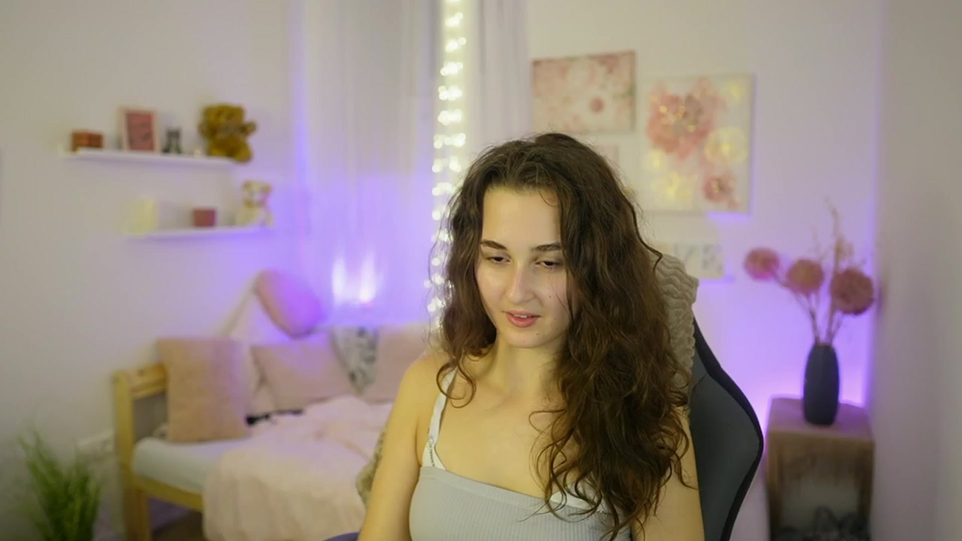 Gallery image thumbnail from Anita_Grey_'s myfreecams stream on, 10/21/2025, 23:43 image 10 of 20