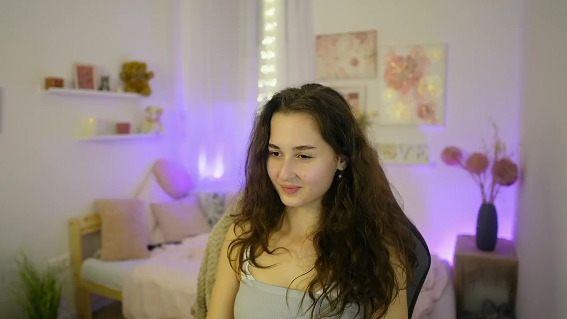 Gallery image thumbnail from Anita_Grey_'s myfreecams stream on, 10/21/2025, 23:43 image 20 of 20