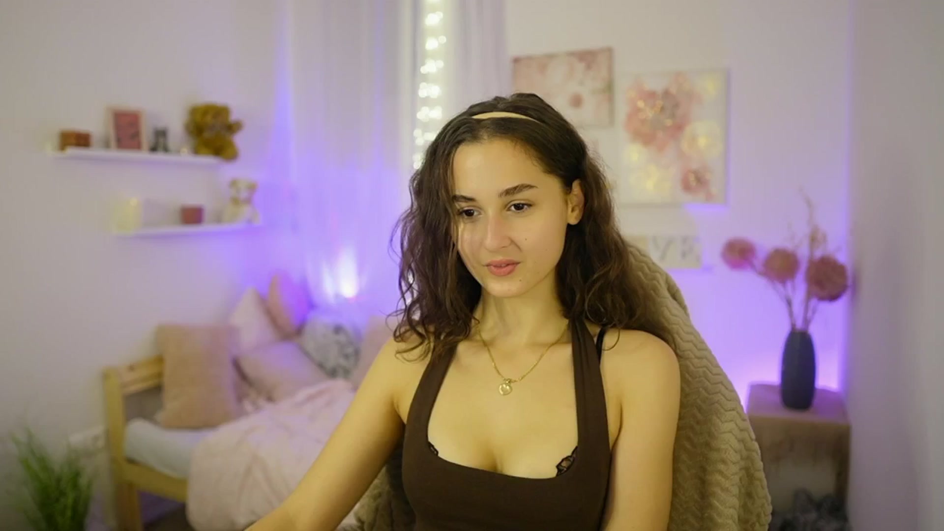 Gallery image thumbnail from Anita_Grey_'s myfreecams stream on, 10/23/2025, 19:08 image 18 of 20