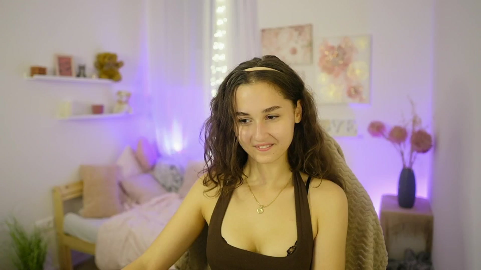 Gallery image thumbnail from Anita_Grey_'s myfreecams stream on, 10/23/2025, 19:08 image 20 of 20