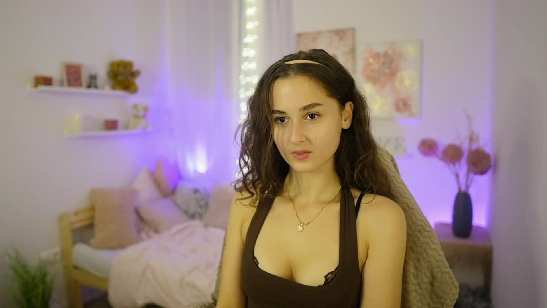 Gallery image thumbnail from Anita_Grey_'s myfreecams stream on, 10/23/2025, 19:08 image 11 of 20