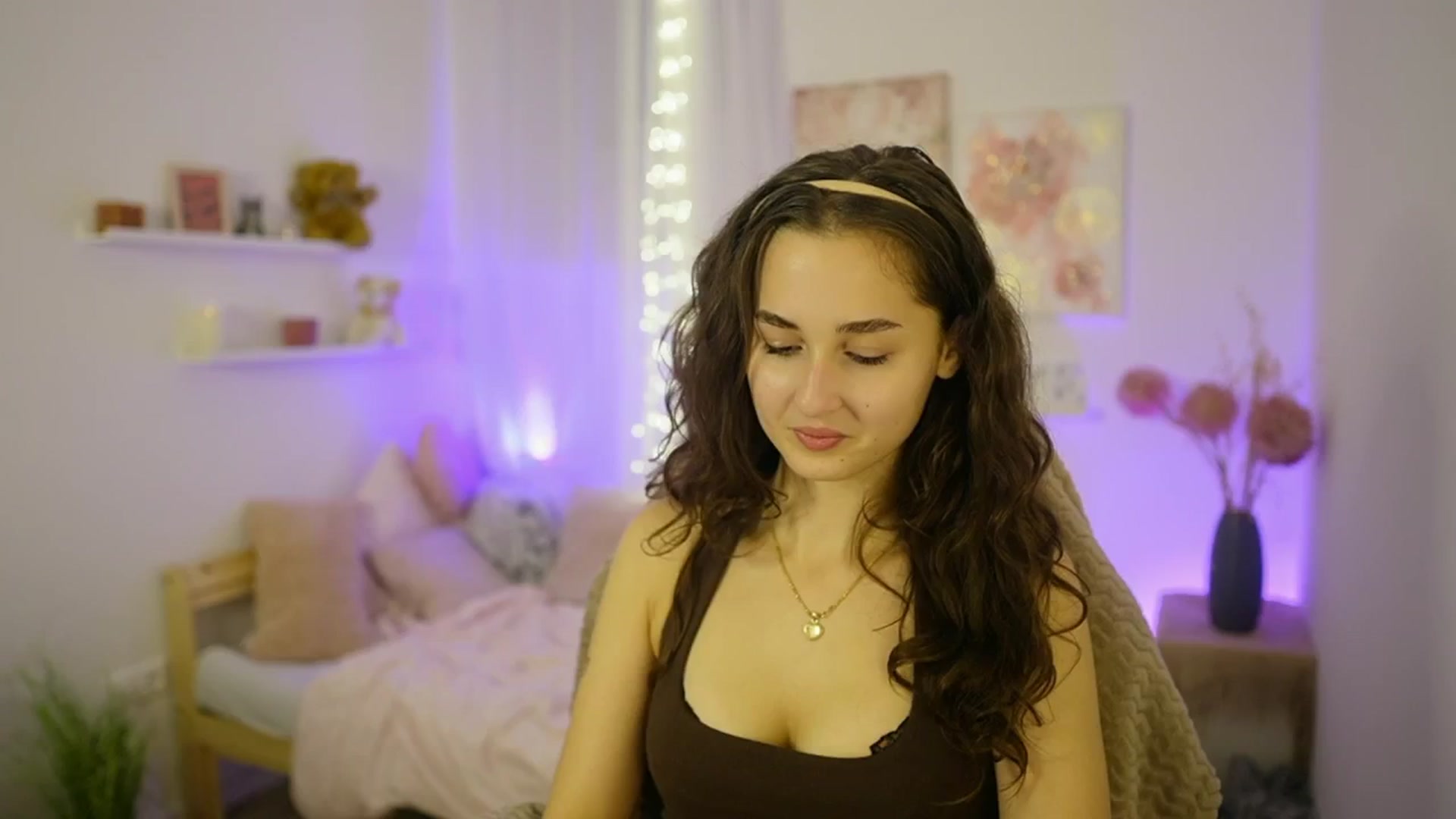 Gallery image thumbnail from Anita_Grey_'s myfreecams stream on, 10/23/2025, 19:08 image 4 of 20
