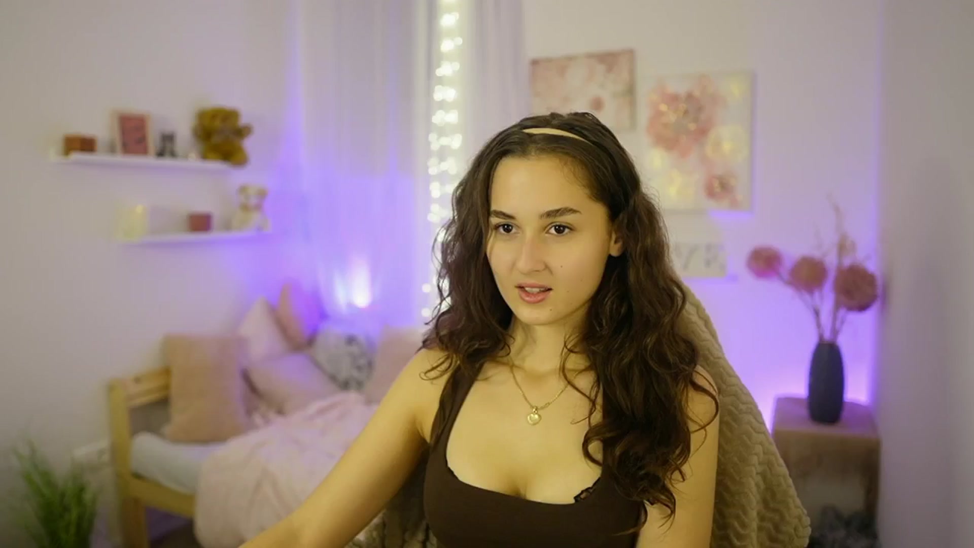 Gallery image thumbnail from Anita_Grey_'s myfreecams stream on, 10/23/2025, 19:08 image 5 of 20