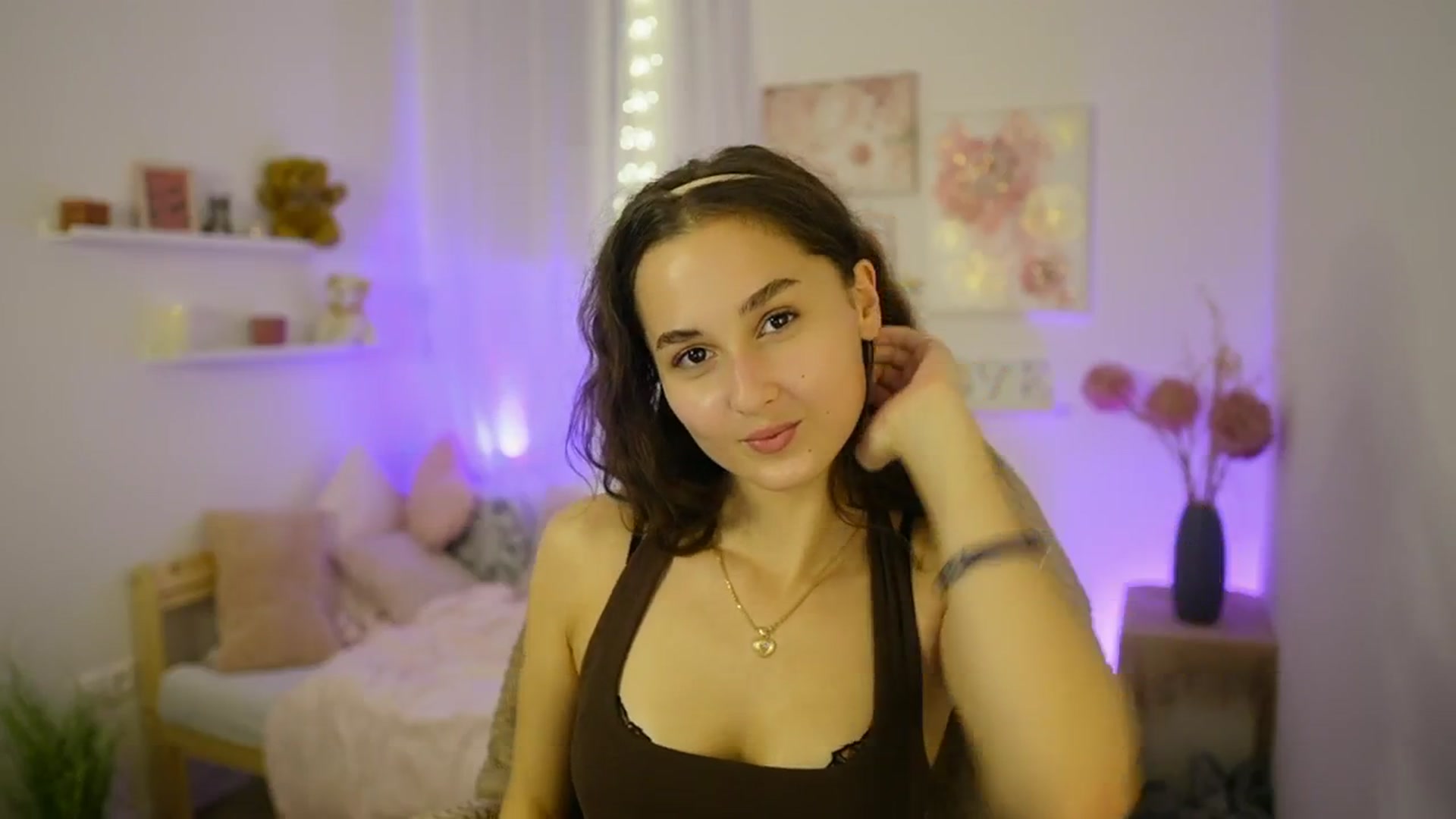 Gallery image thumbnail from Anita_Grey_'s myfreecams stream on, 10/23/2025, 20:13 image 19 of 20