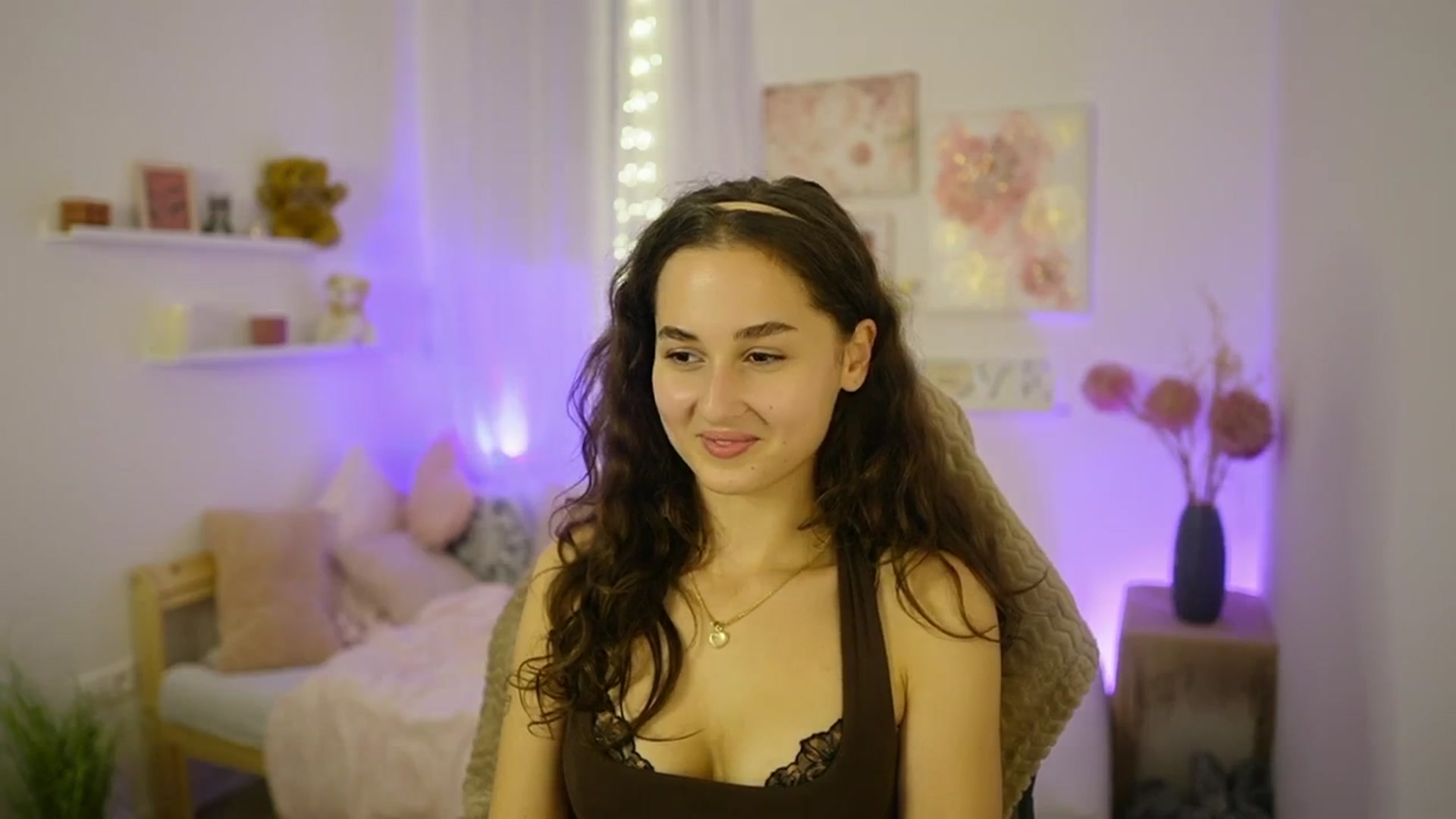 Gallery image thumbnail from Anita_Grey_'s myfreecams stream on, 10/23/2025, 20:13 image 9 of 20