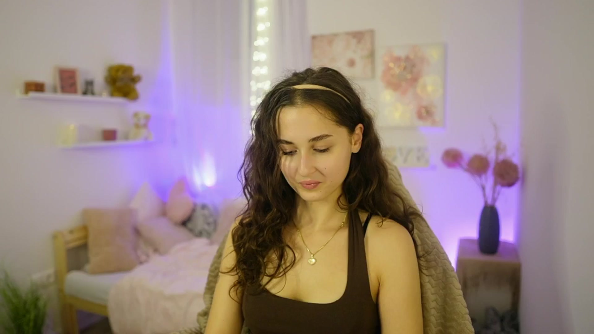 Gallery image thumbnail from Anita_Grey_'s myfreecams stream on, 10/23/2025, 21:59 image 15 of 20
