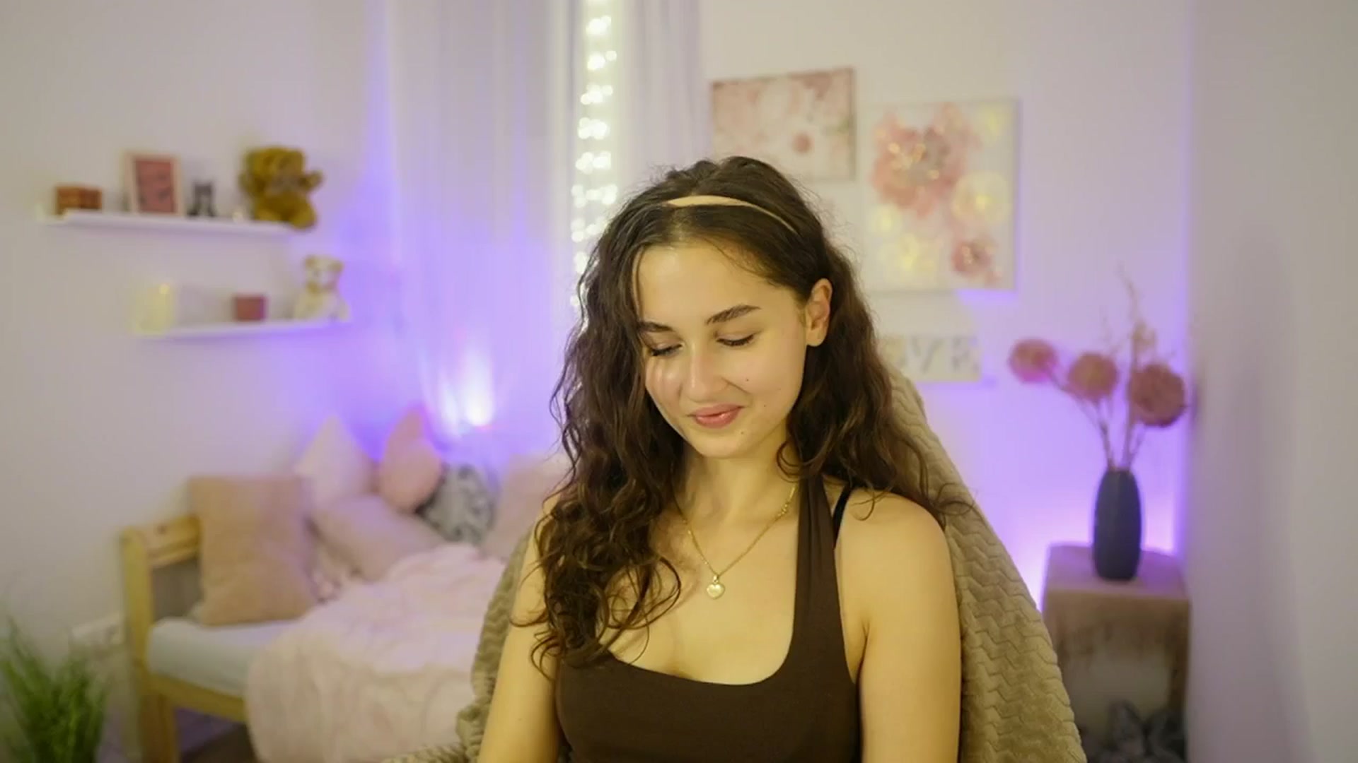 Gallery image thumbnail from Anita_Grey_'s myfreecams stream on, 10/23/2025, 21:59 image 16 of 20