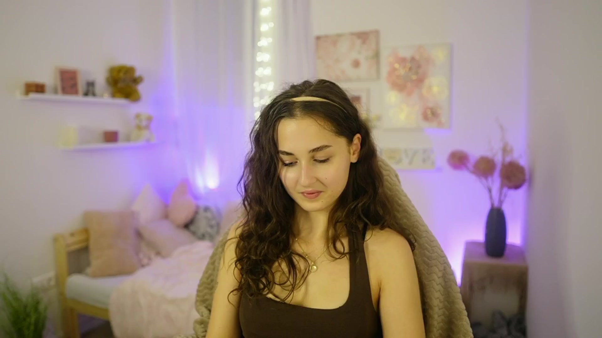 Gallery image thumbnail from Anita_Grey_'s myfreecams stream on, 10/23/2025, 21:59 image 19 of 20
