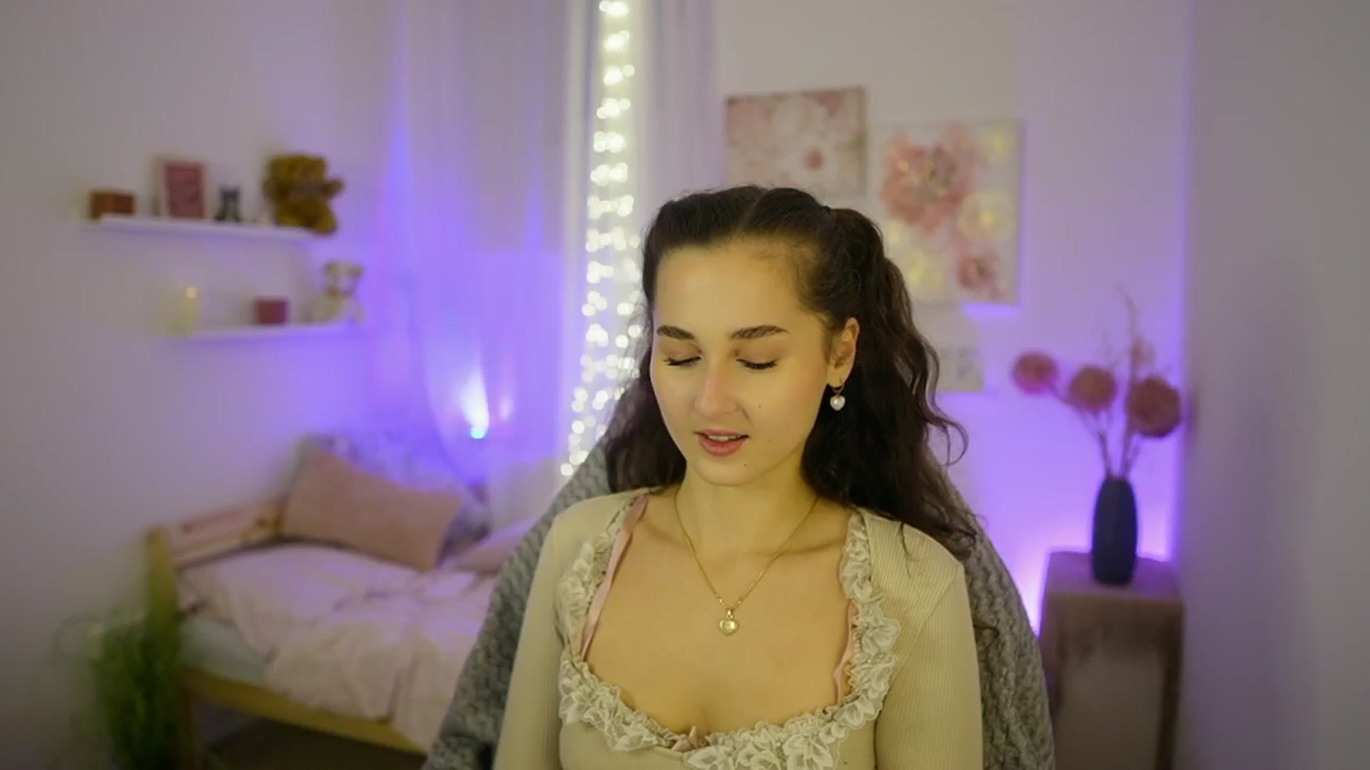Gallery image thumbnail from Anita_Grey_'s myfreecams stream on, 10/24/2025, 20:22 image 8 of 20