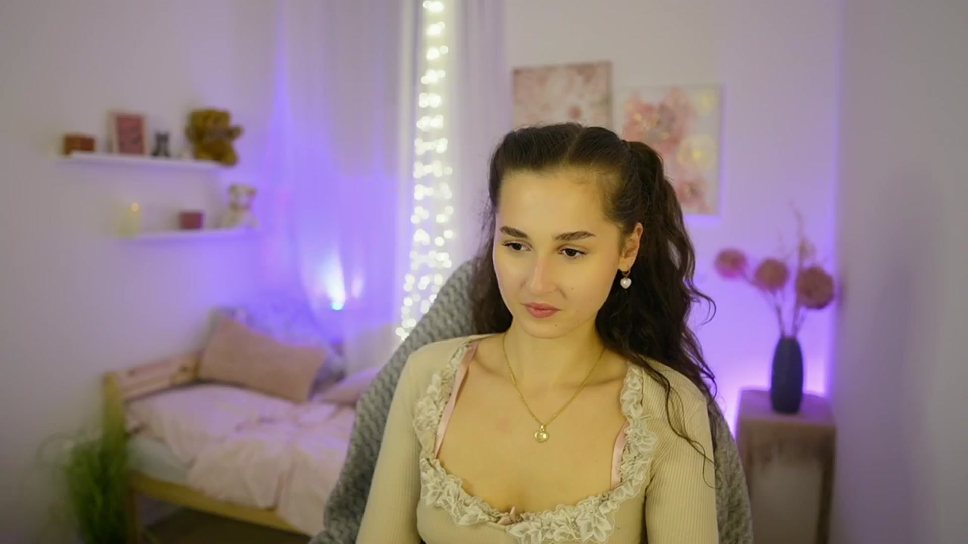 Gallery image thumbnail from Anita_Grey_'s myfreecams stream on, 10/24/2025, 20:22 image 10 of 20