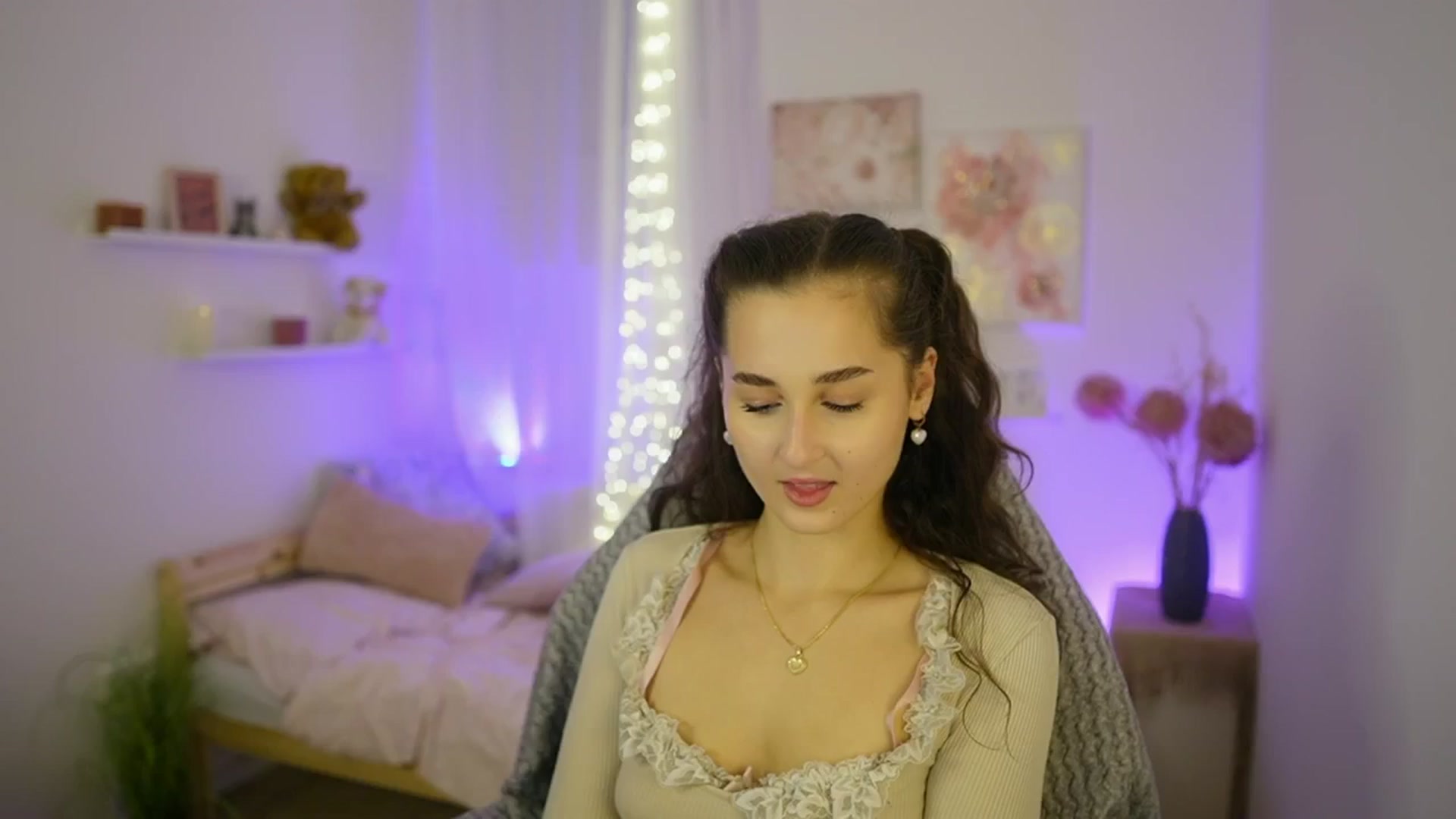 Gallery image thumbnail from Anita_Grey_'s myfreecams stream on, 10/24/2025, 20:22 image 18 of 20