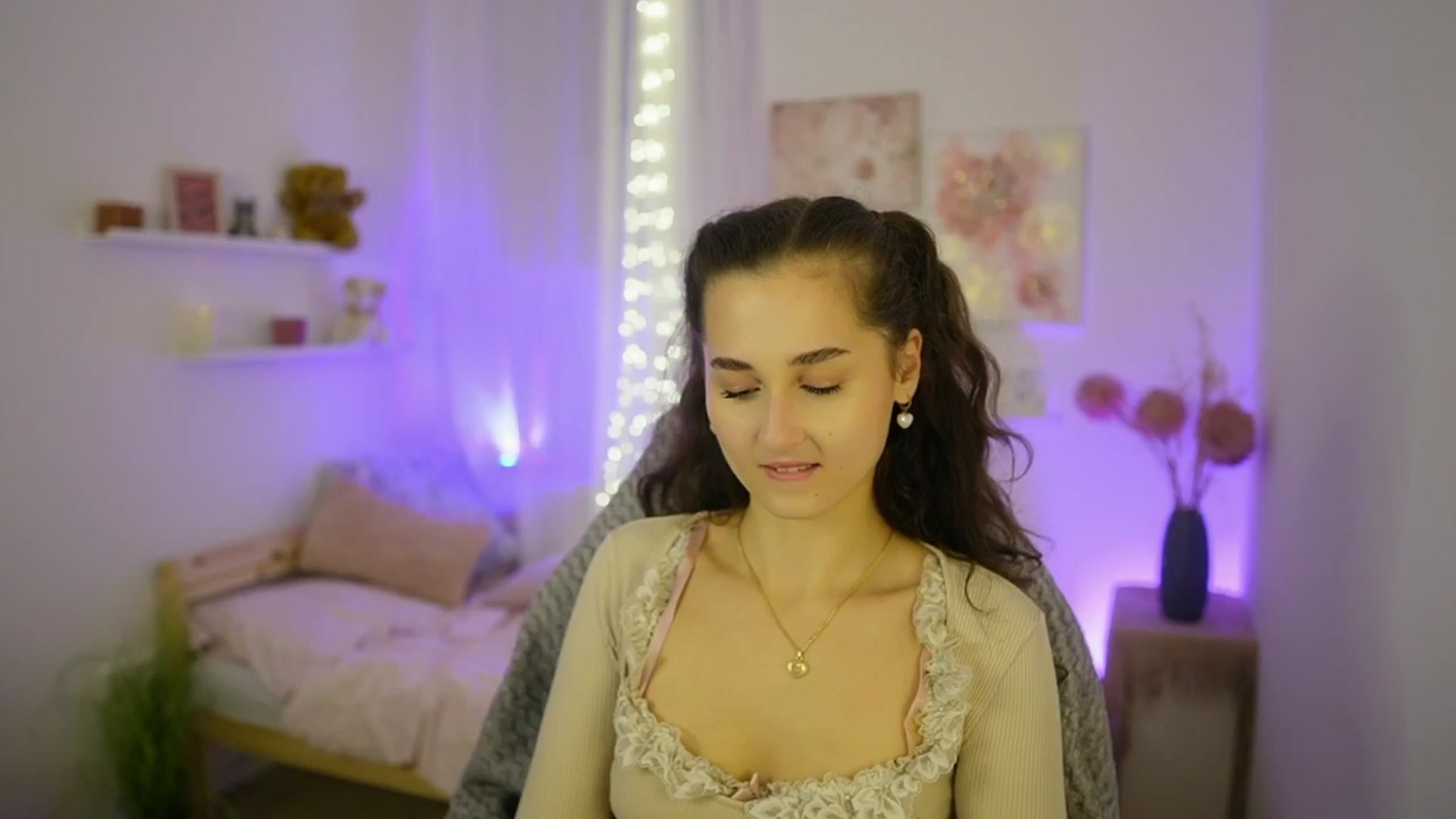 Gallery image thumbnail from Anita_Grey_'s myfreecams stream on, 10/24/2025, 20:22 image 7 of 20