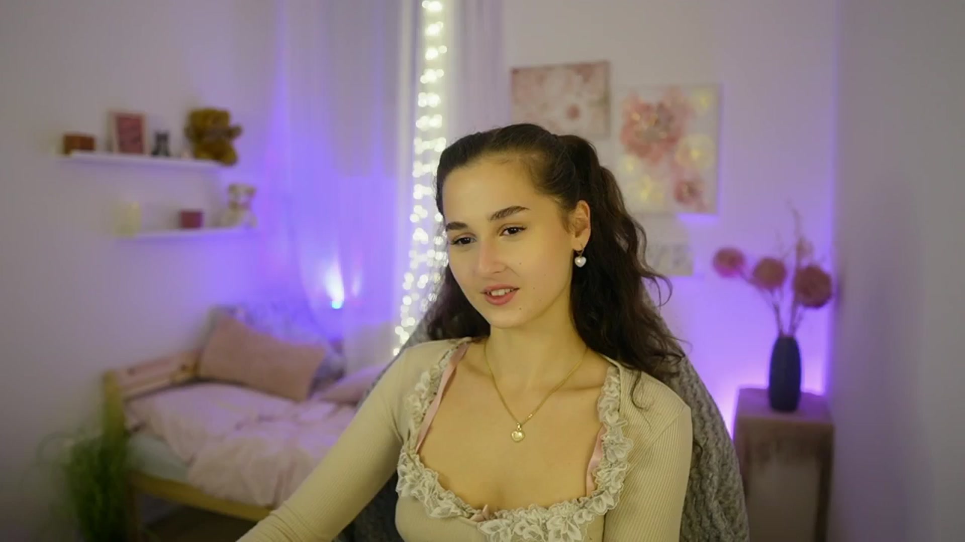 Gallery image thumbnail from Anita_Grey_'s myfreecams stream on, 10/24/2025, 20:22 image 5 of 20
