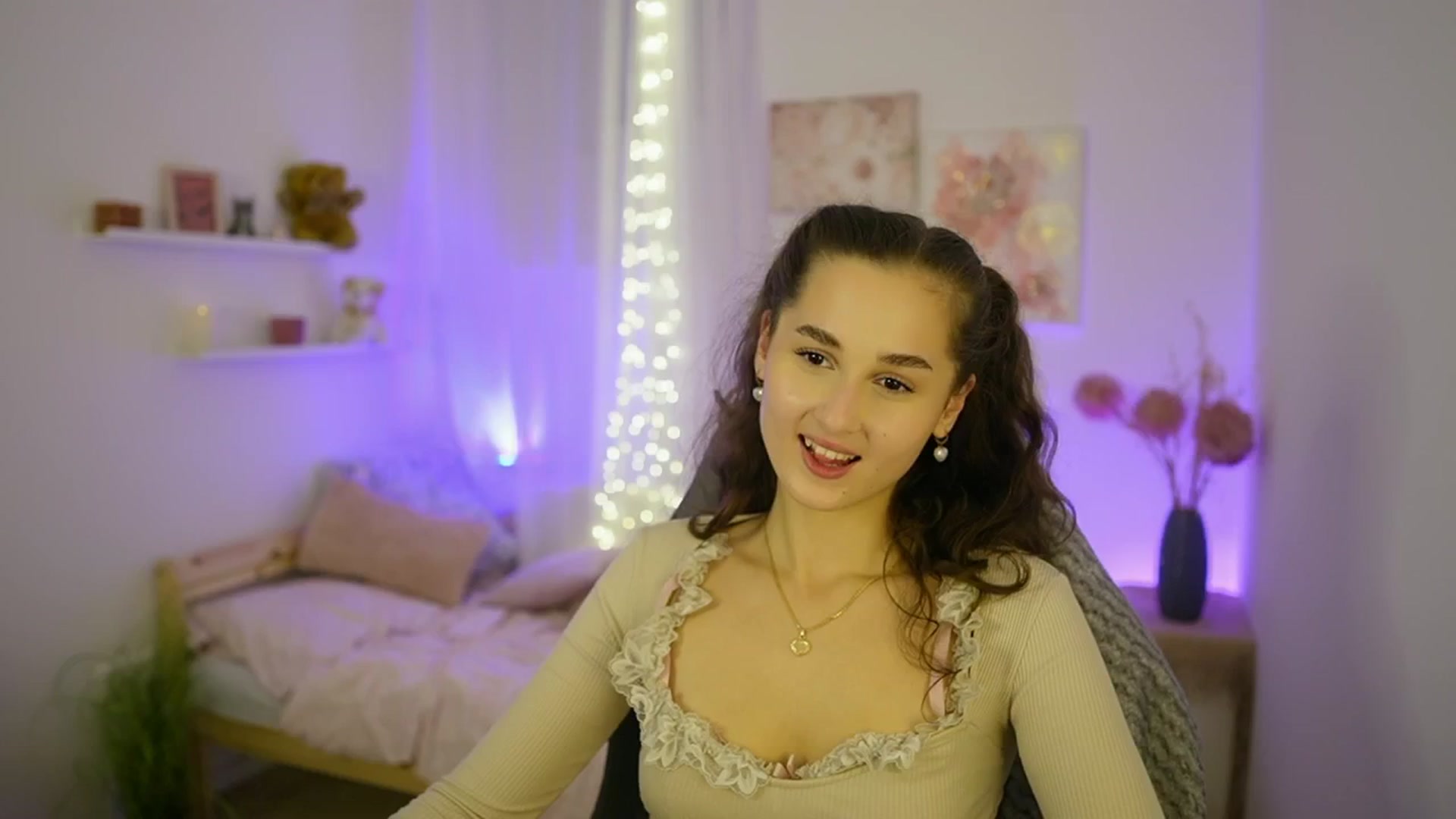 Gallery image thumbnail from Anita_Grey_'s myfreecams stream on, 10/24/2025, 22:04 image 17 of 20