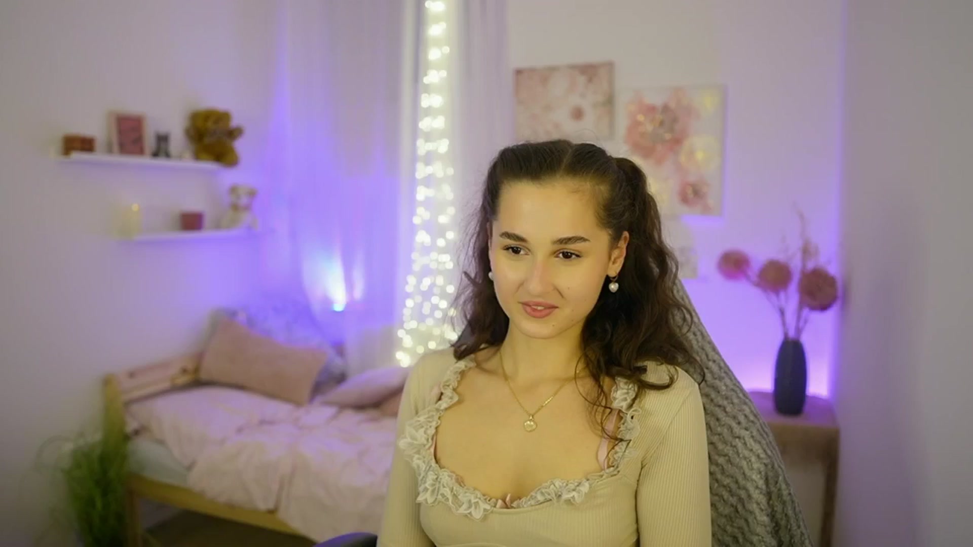 Gallery image thumbnail from Anita_Grey_'s myfreecams stream on, 10/24/2025, 22:04 image 13 of 20