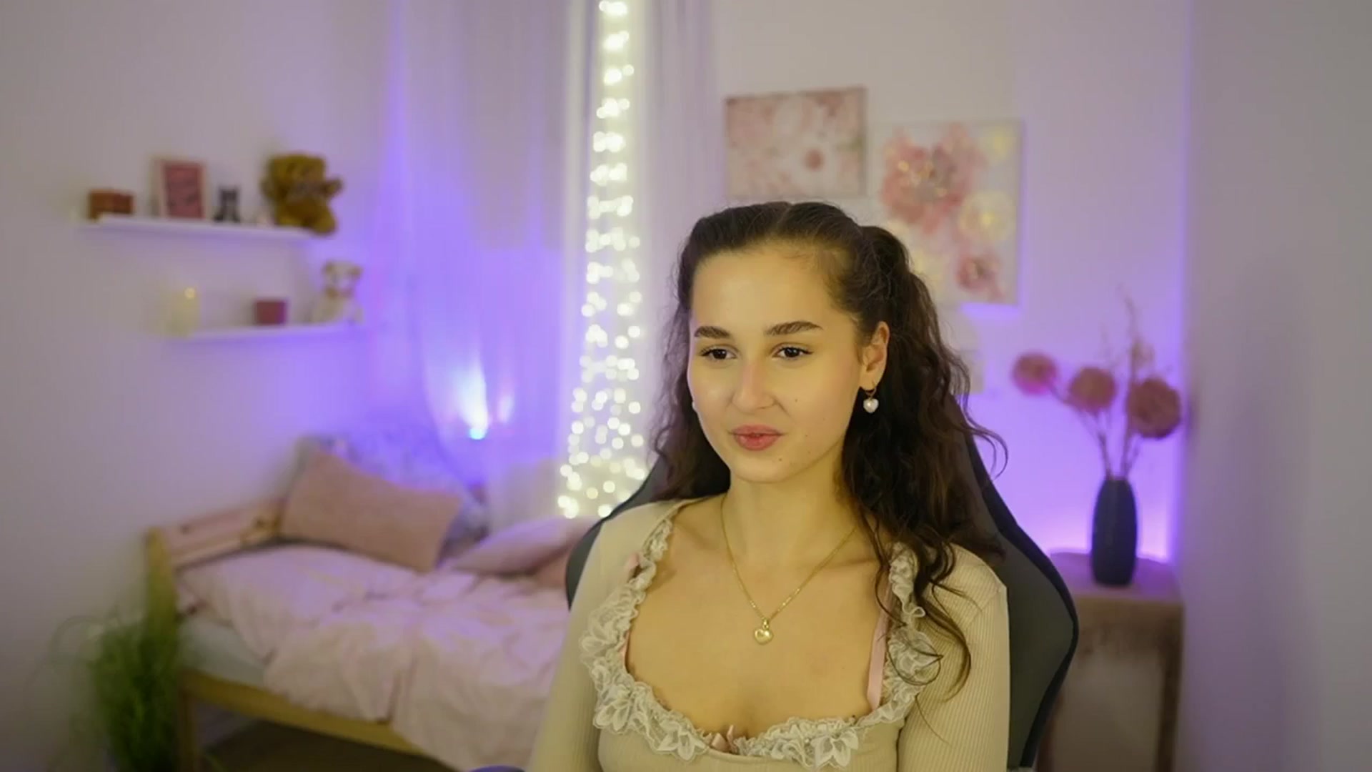 Gallery image thumbnail from Anita_Grey_'s myfreecams stream on, 10/24/2025, 23:05 image 6 of 20