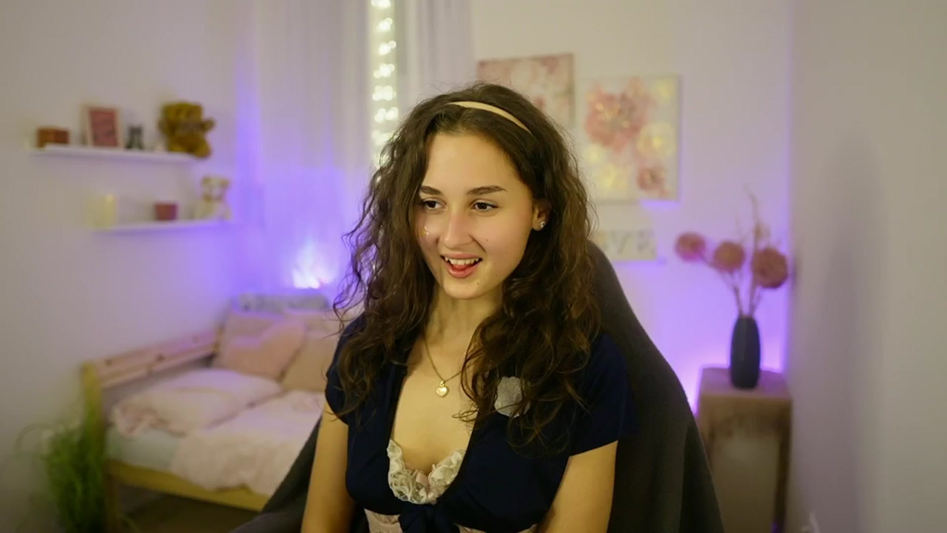 Gallery image thumbnail from Anita_Grey_'s myfreecams stream on, 10/27/2025, 21:47 image 3 of 20