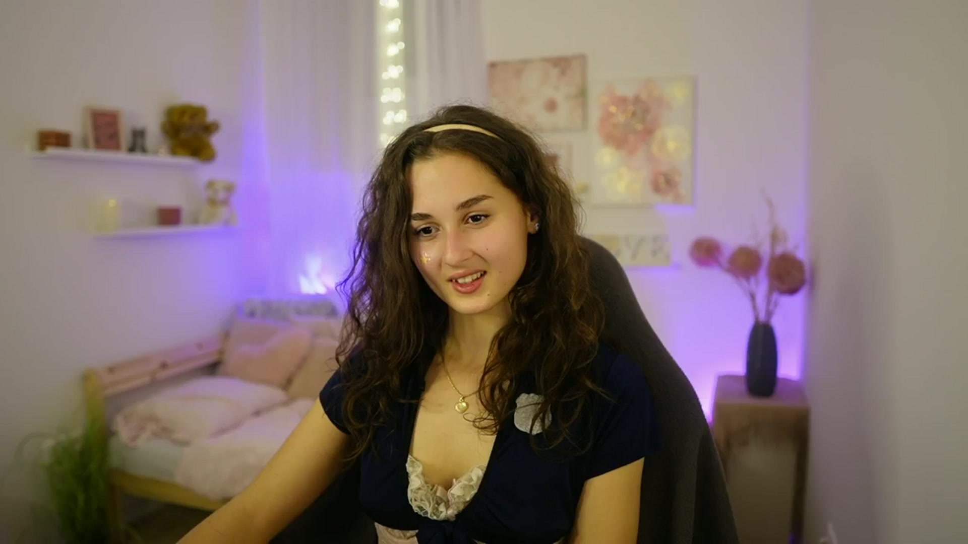 Gallery image thumbnail from Anita_Grey_'s myfreecams stream on, 10/27/2025, 21:47 image 5 of 20